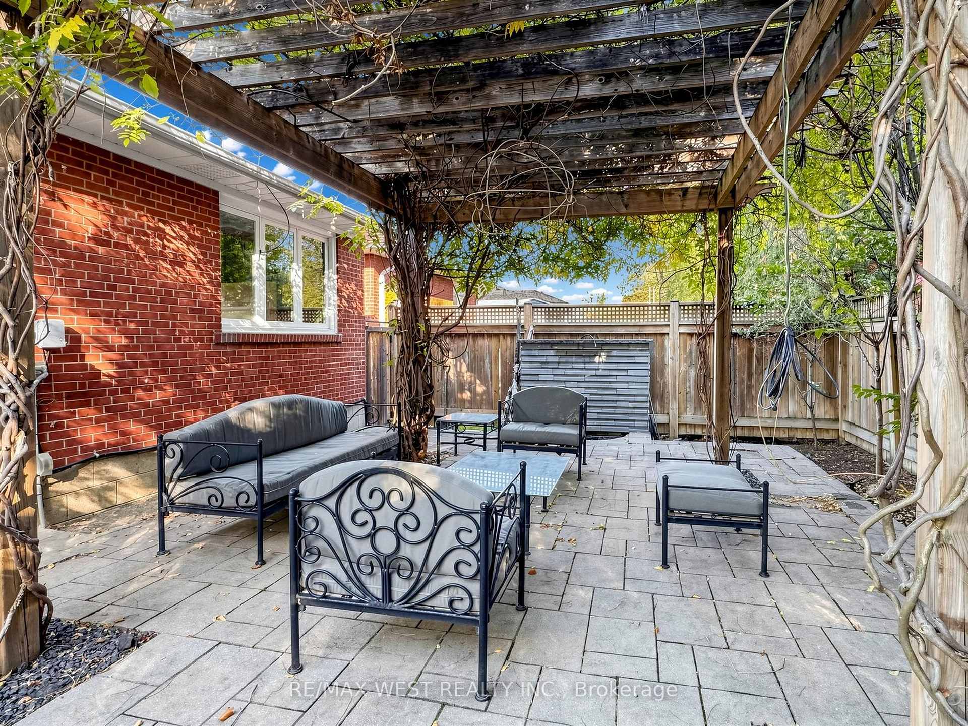 Photo 62 of 151 Palm Drive, North York, Clanton Park — HOMEH