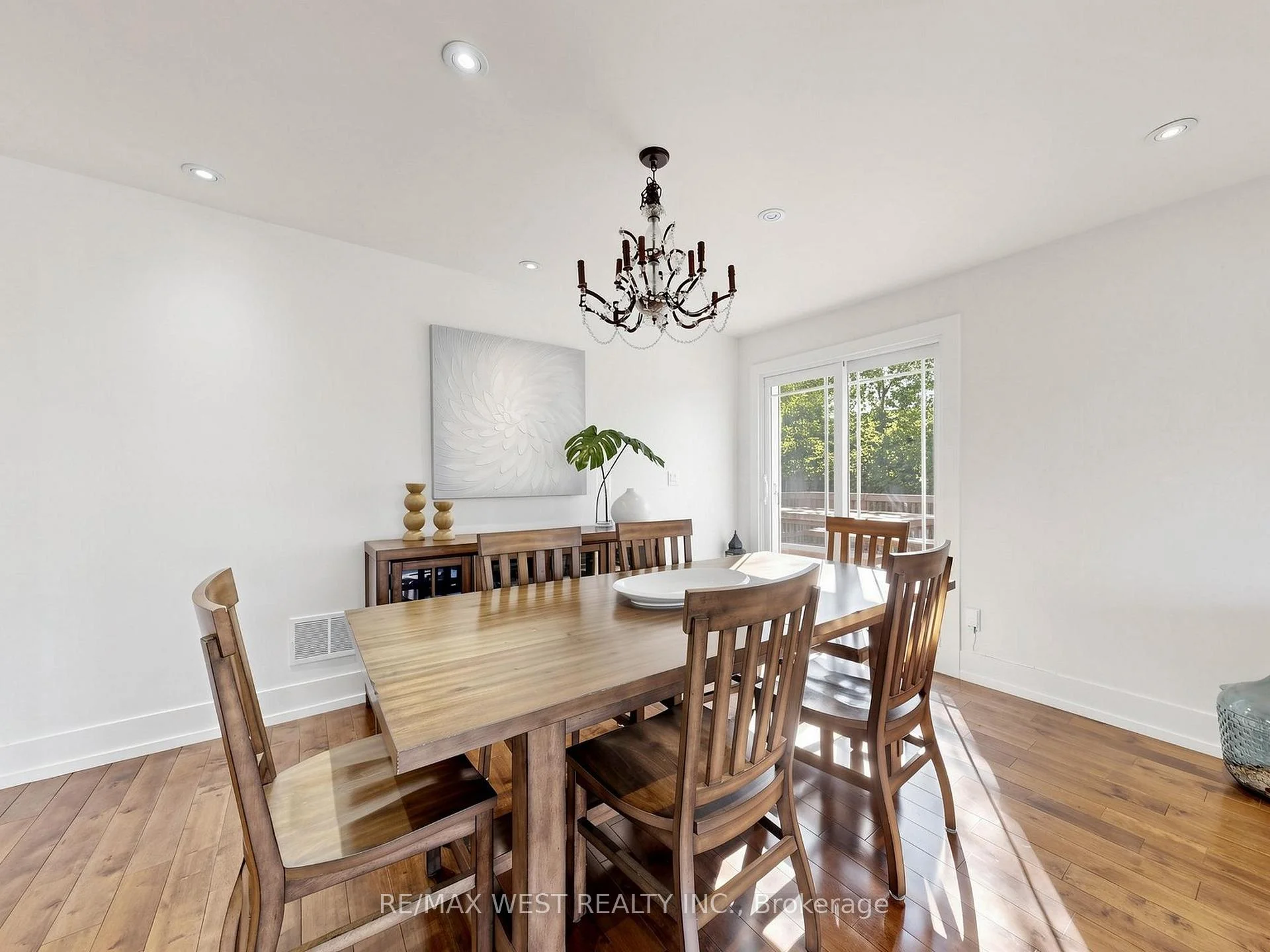 Photo 26 of 151 Palm Drive, North York, Clanton Park — HOMEH