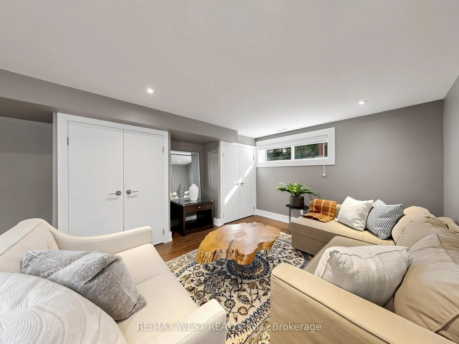 Photo 45 of 151 Palm Drive, North York, Clanton Park — HOMEH