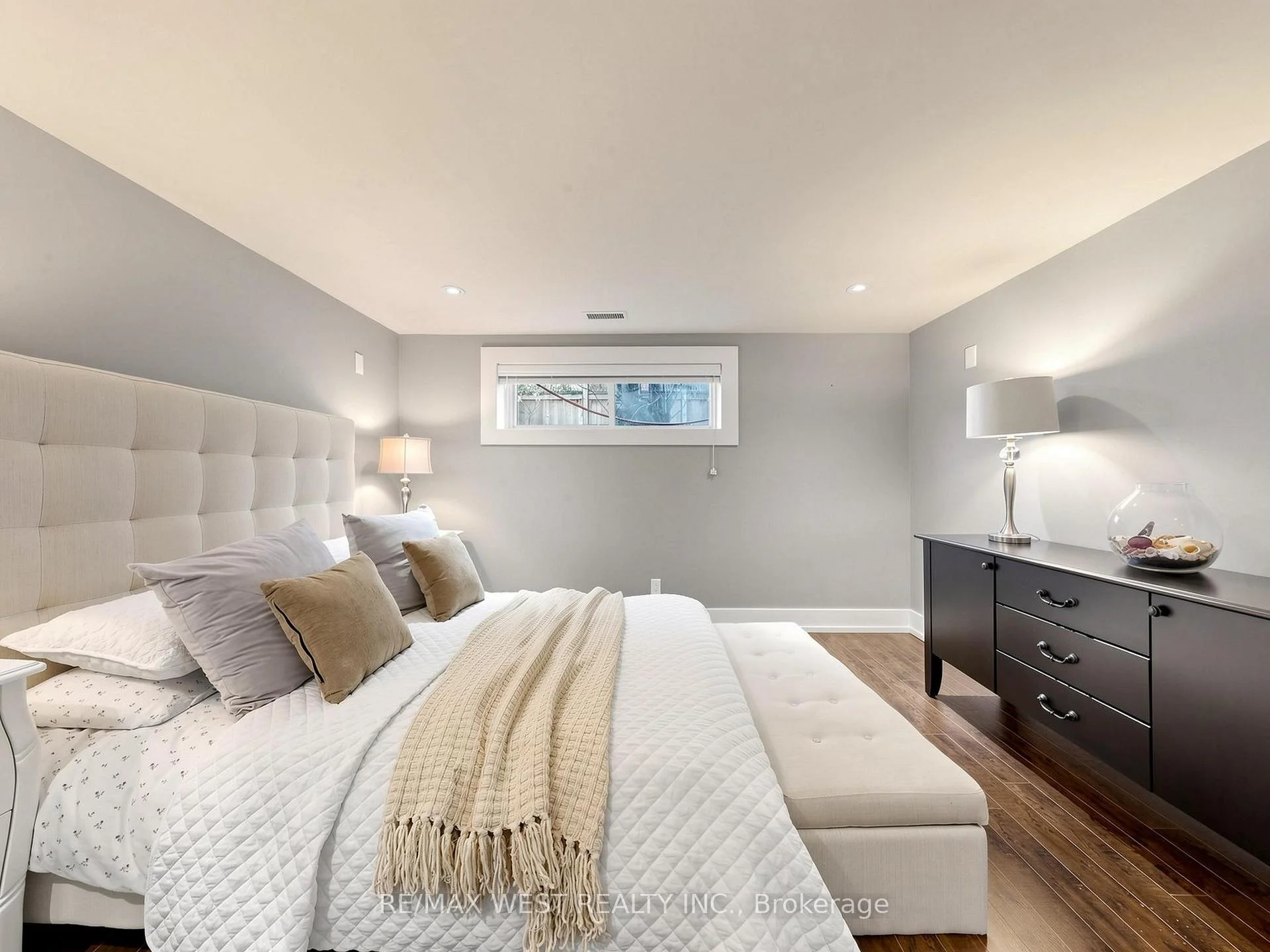 Photo 52 of 151 Palm Drive, North York, Clanton Park — HOMEH