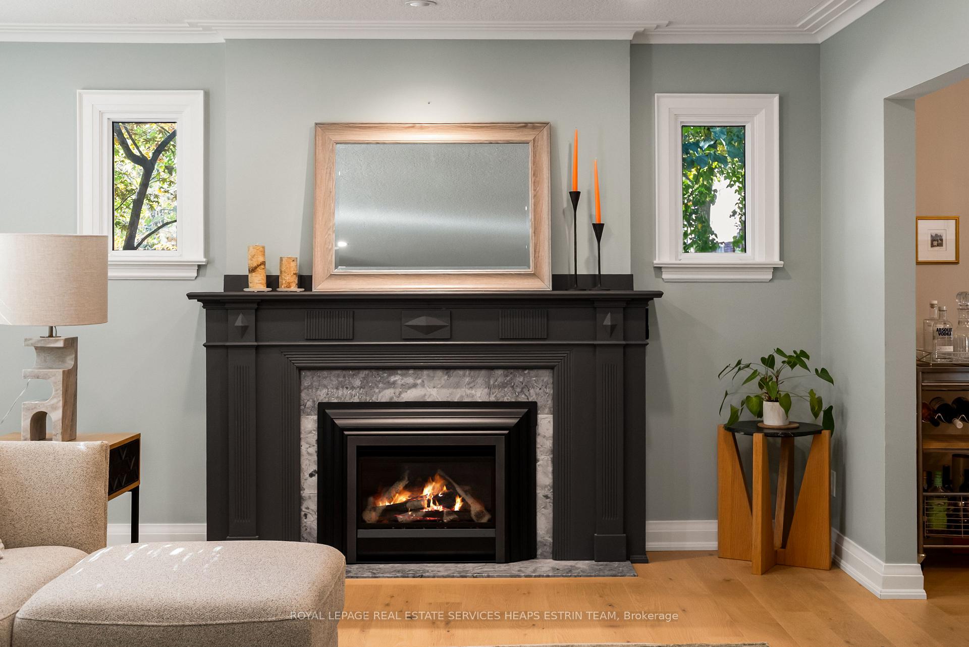 Photo 6 of 50 Meadowvale Drive, Etobicoke, Stonegate-Queensway — HOMEH