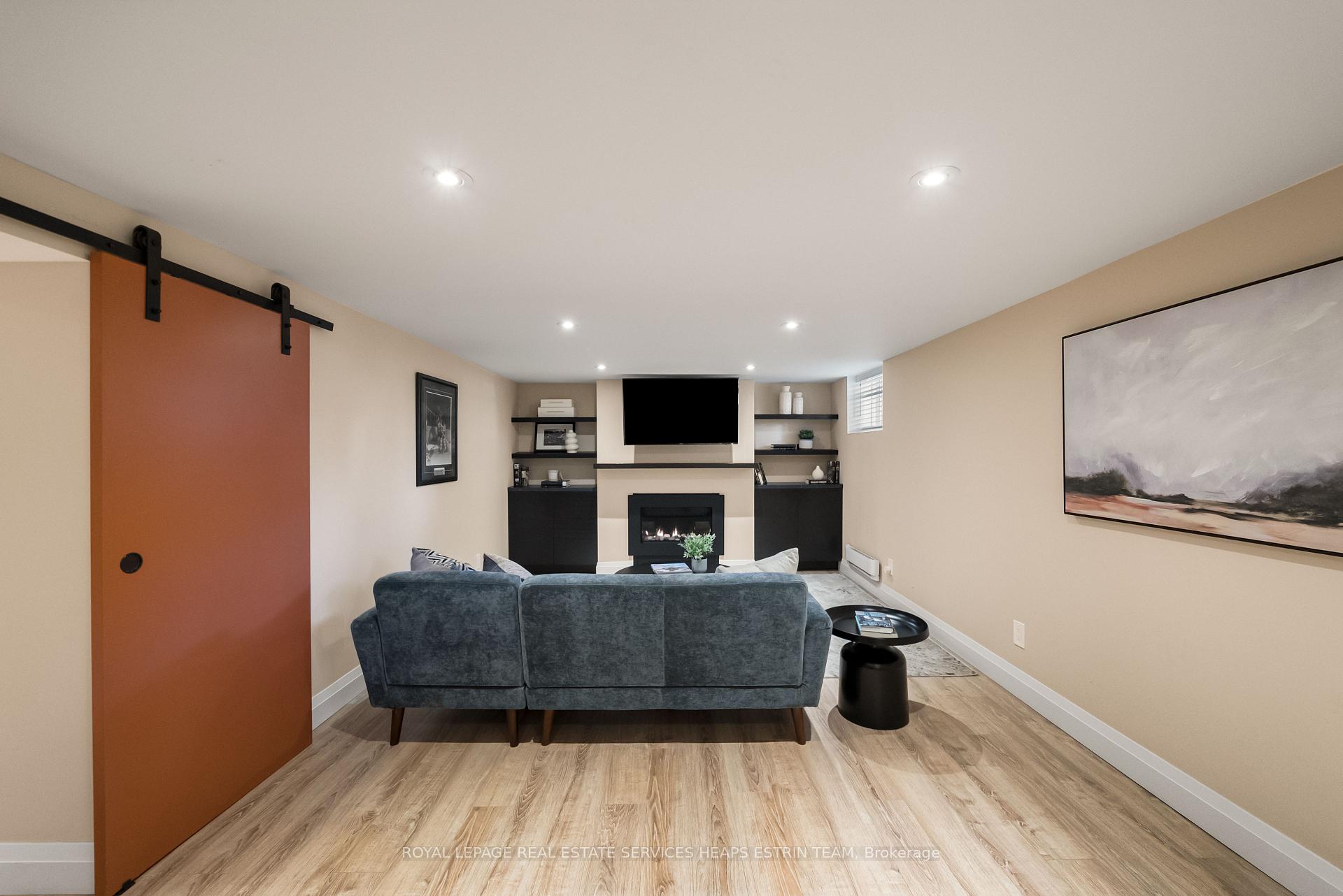 Photo 33 of 50 Meadowvale Drive, Etobicoke, Stonegate-Queensway — HOMEH