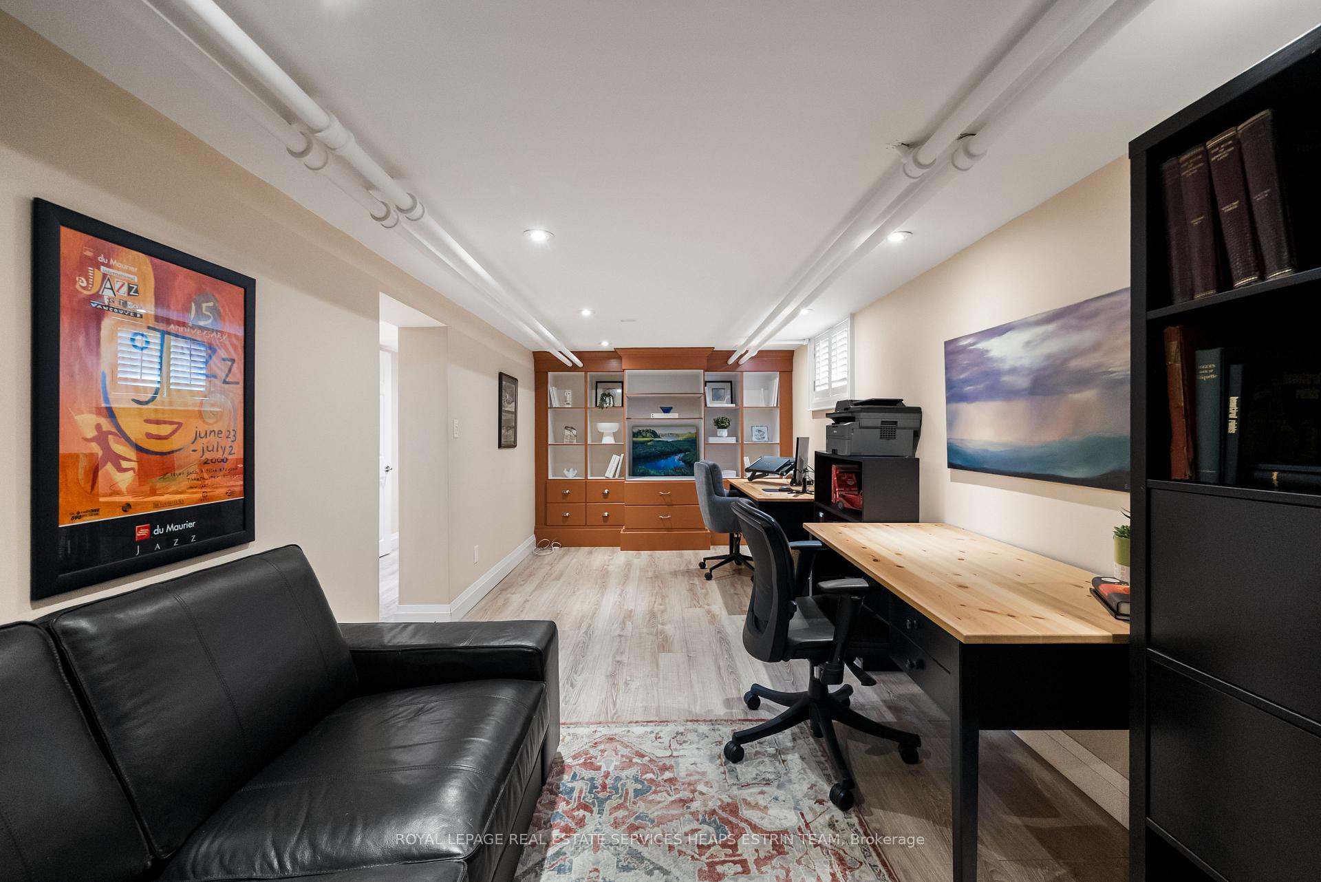 Photo 37 of 50 Meadowvale Drive, Etobicoke, Stonegate-Queensway — HOMEH