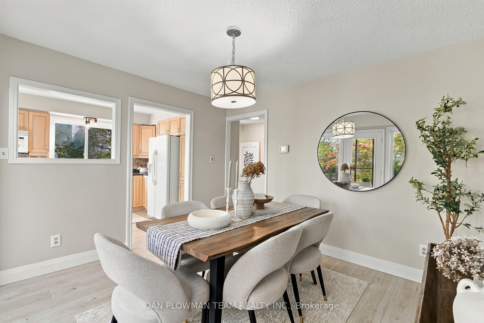Photo 9 of 1385 Fenelon Crescent, Oshawa, Lakeview — HOMEH