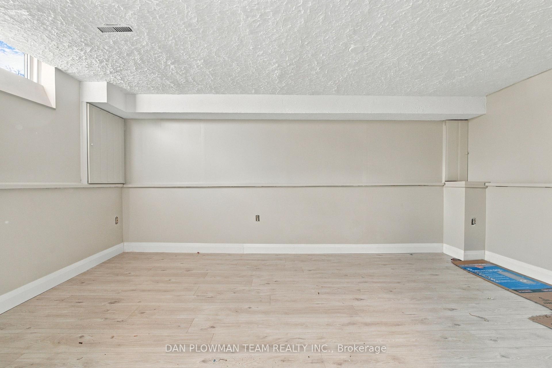 Photo 22 of 1385 Fenelon Crescent, Oshawa, Lakeview — HOMEH