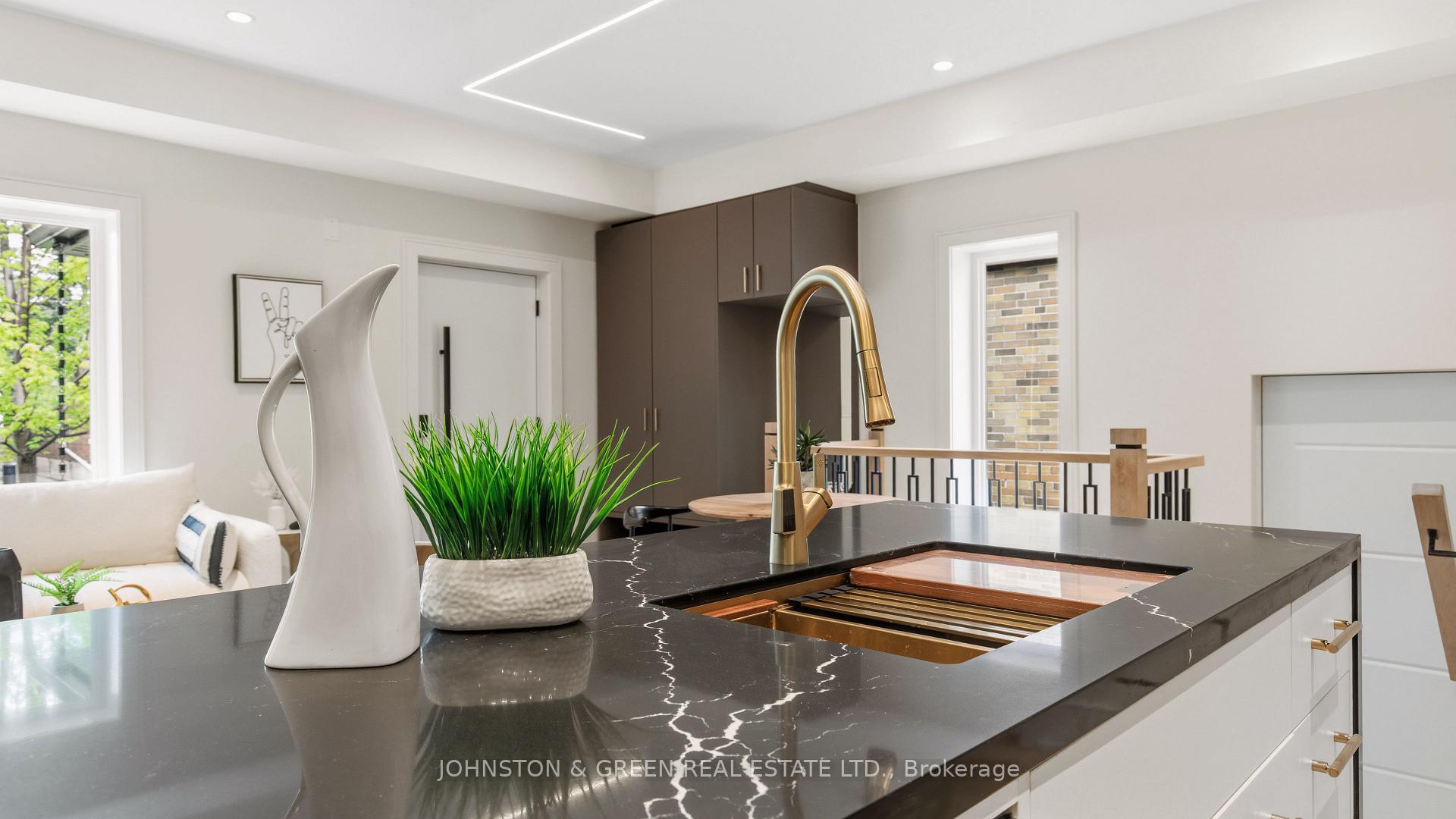 Photo 10 of 62 Northridge Road, Toronto, East York — HOMEH