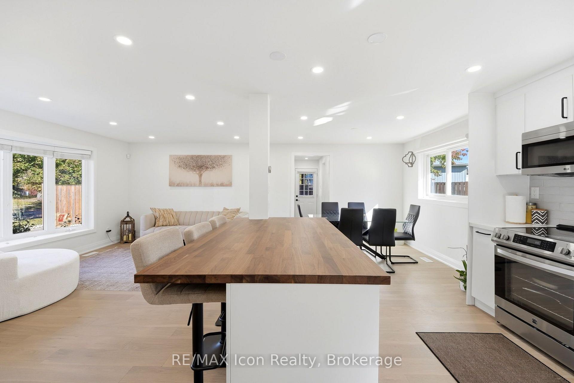 Photo 7 of 532 Churchill Avenue, Milton, Dorset Park — HOMEH