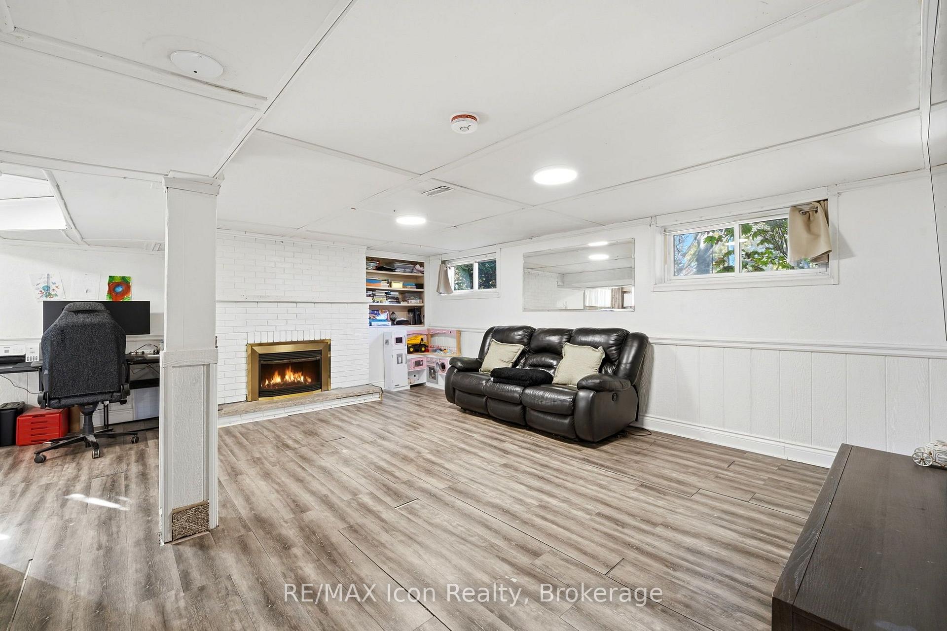 Photo 33 of 532 Churchill Avenue, Milton, Dorset Park — HOMEH