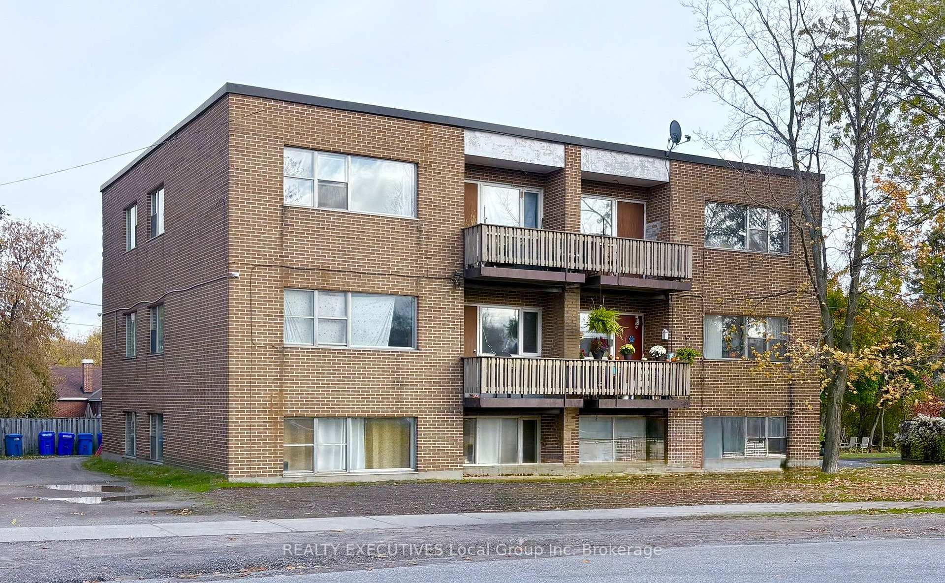 Photo 4 of 608-618 Lorne Avenue, North Bay, Central — HOMEH