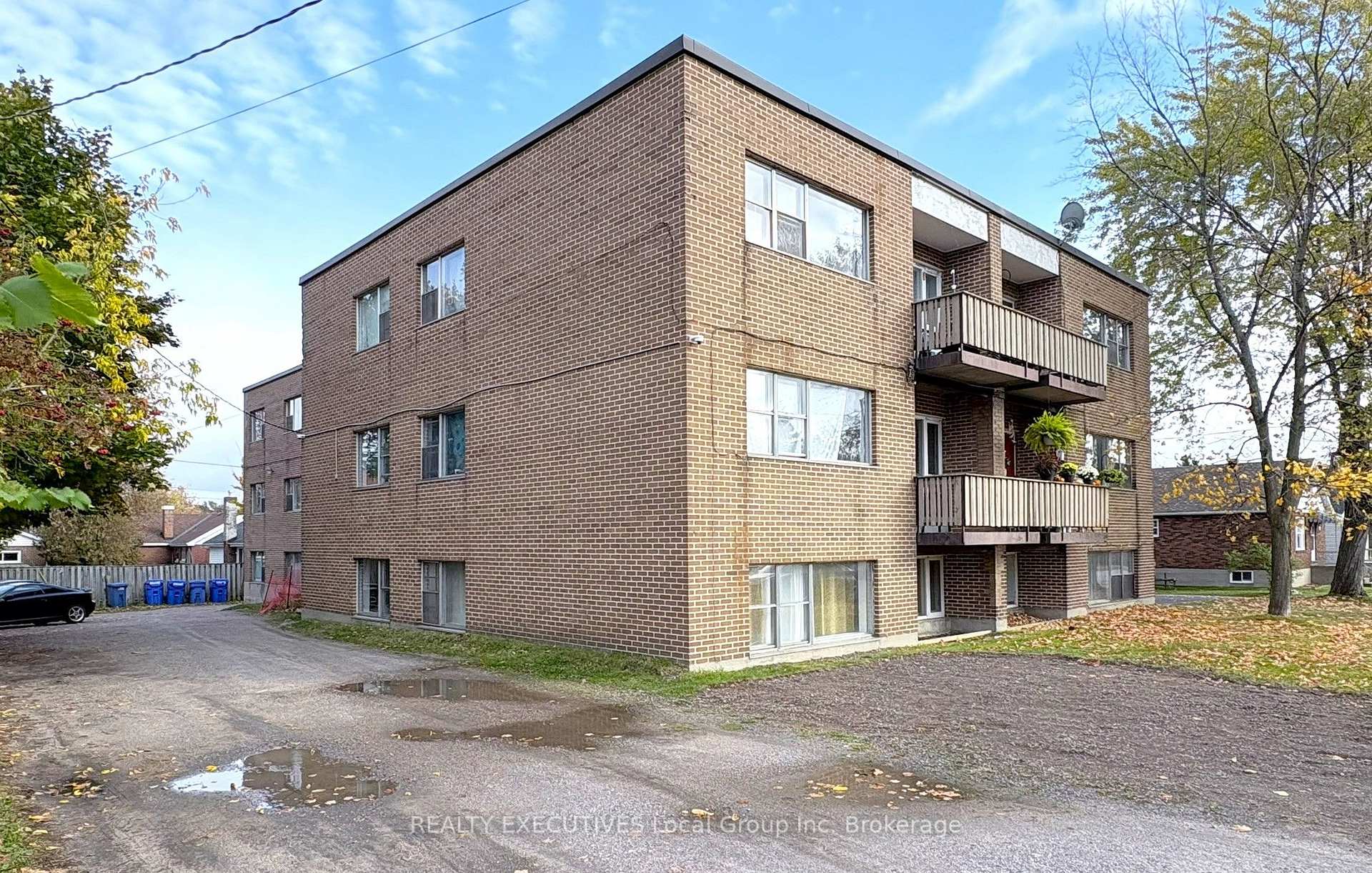 Photo 5 of 608-618 Lorne Avenue, North Bay, Central — HOMEH