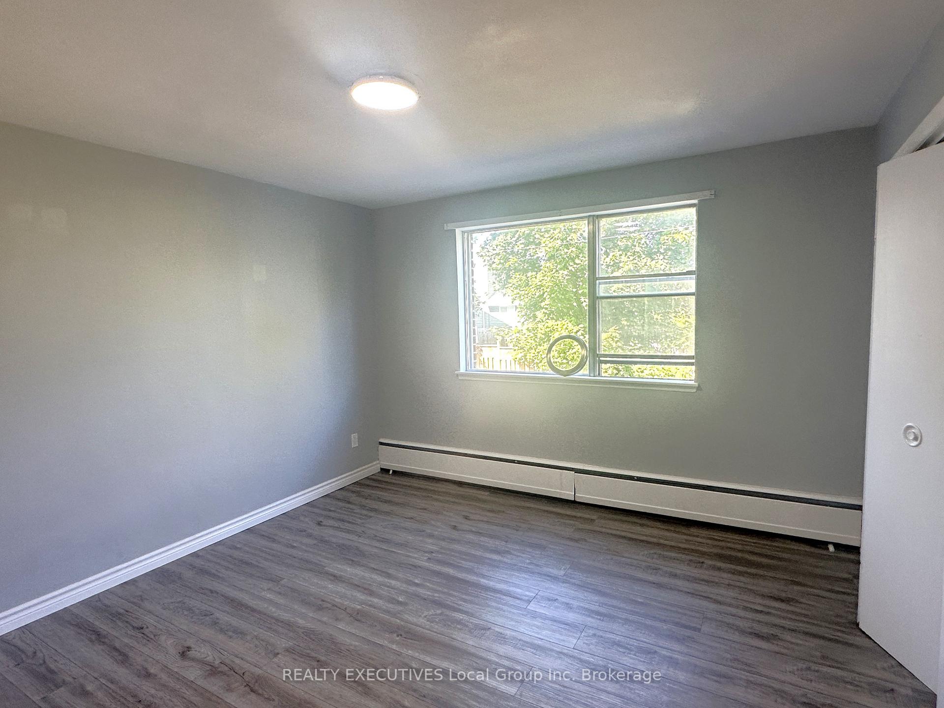 Photo 15 of 608-618 Lorne Avenue, North Bay, Central — HOMEH