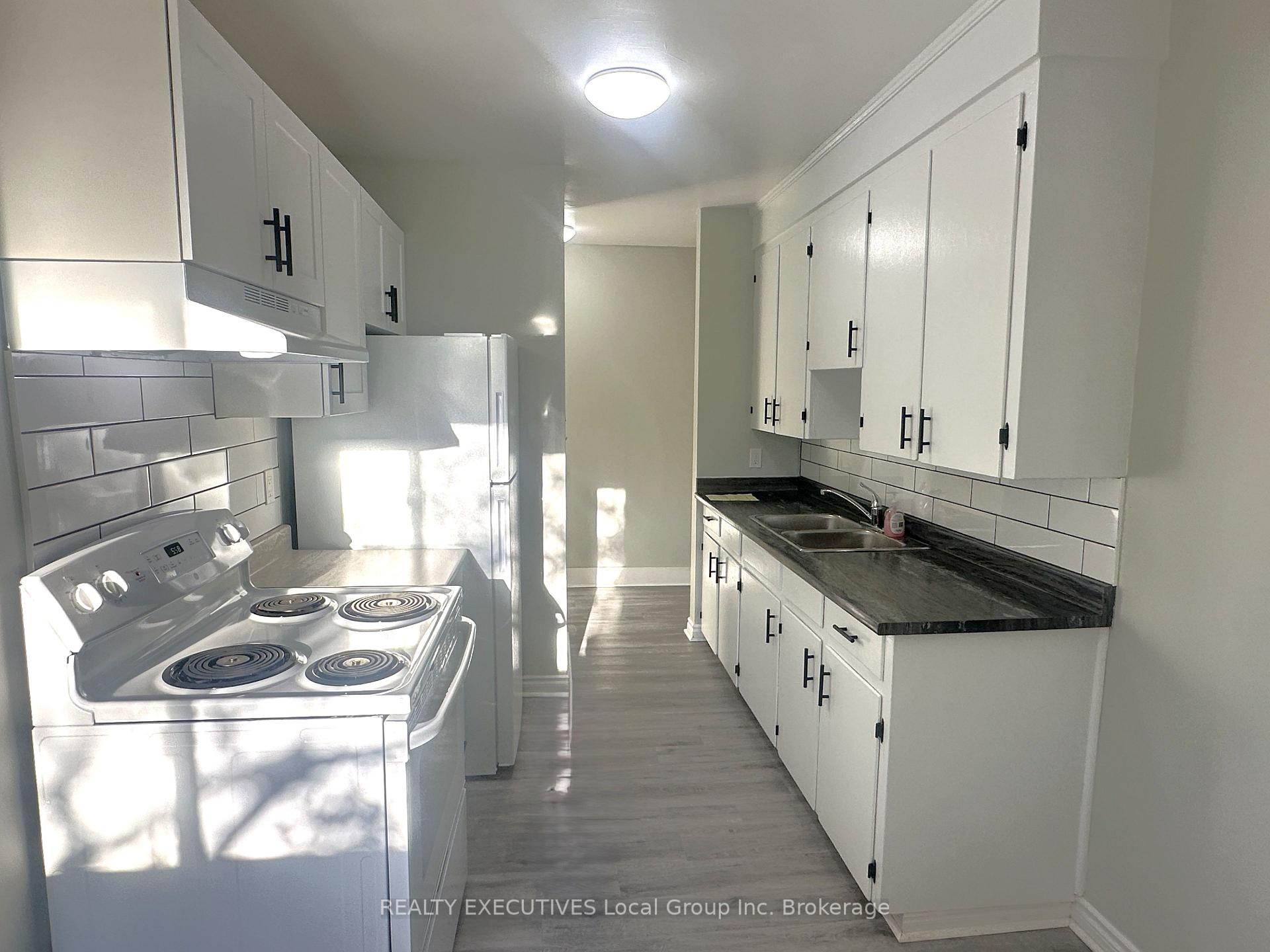 Photo 16 of 608-618 Lorne Avenue, North Bay, Central — HOMEH