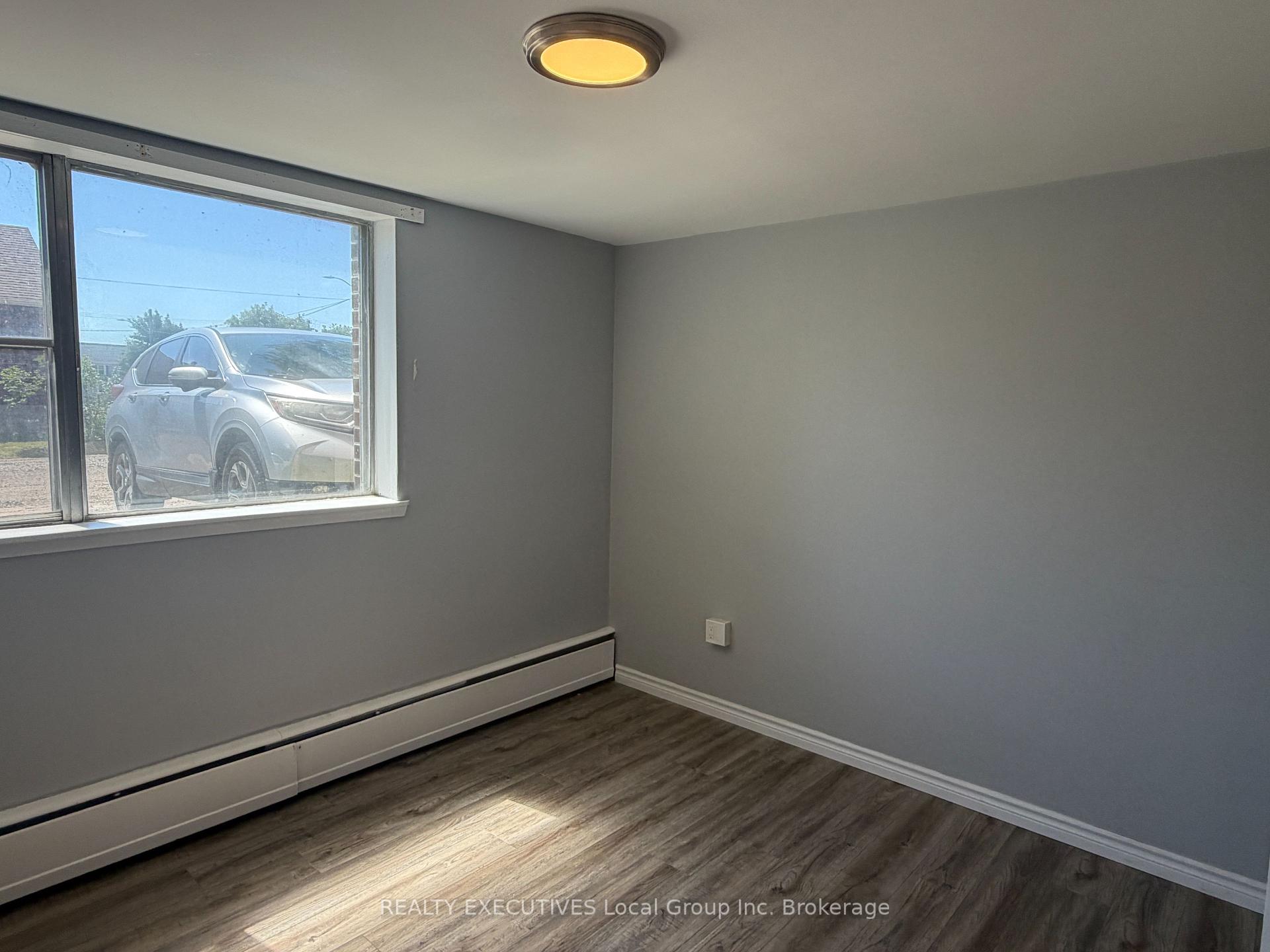 Photo 24 of 608-618 Lorne Avenue, North Bay, Central — HOMEH
