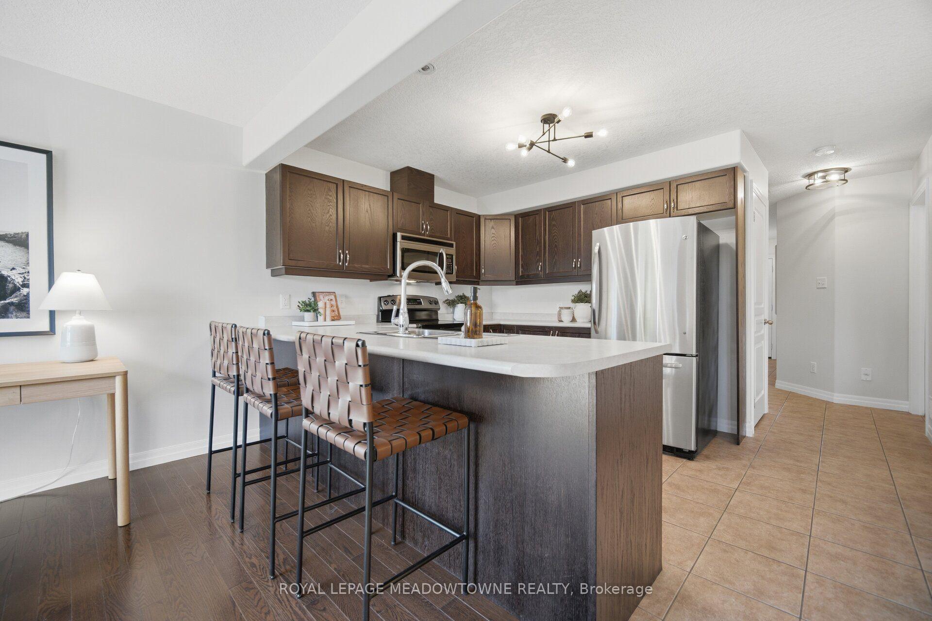 Photo 11 of 507 Windflower Crescent, Kitchener, Larentian West — HOMEH