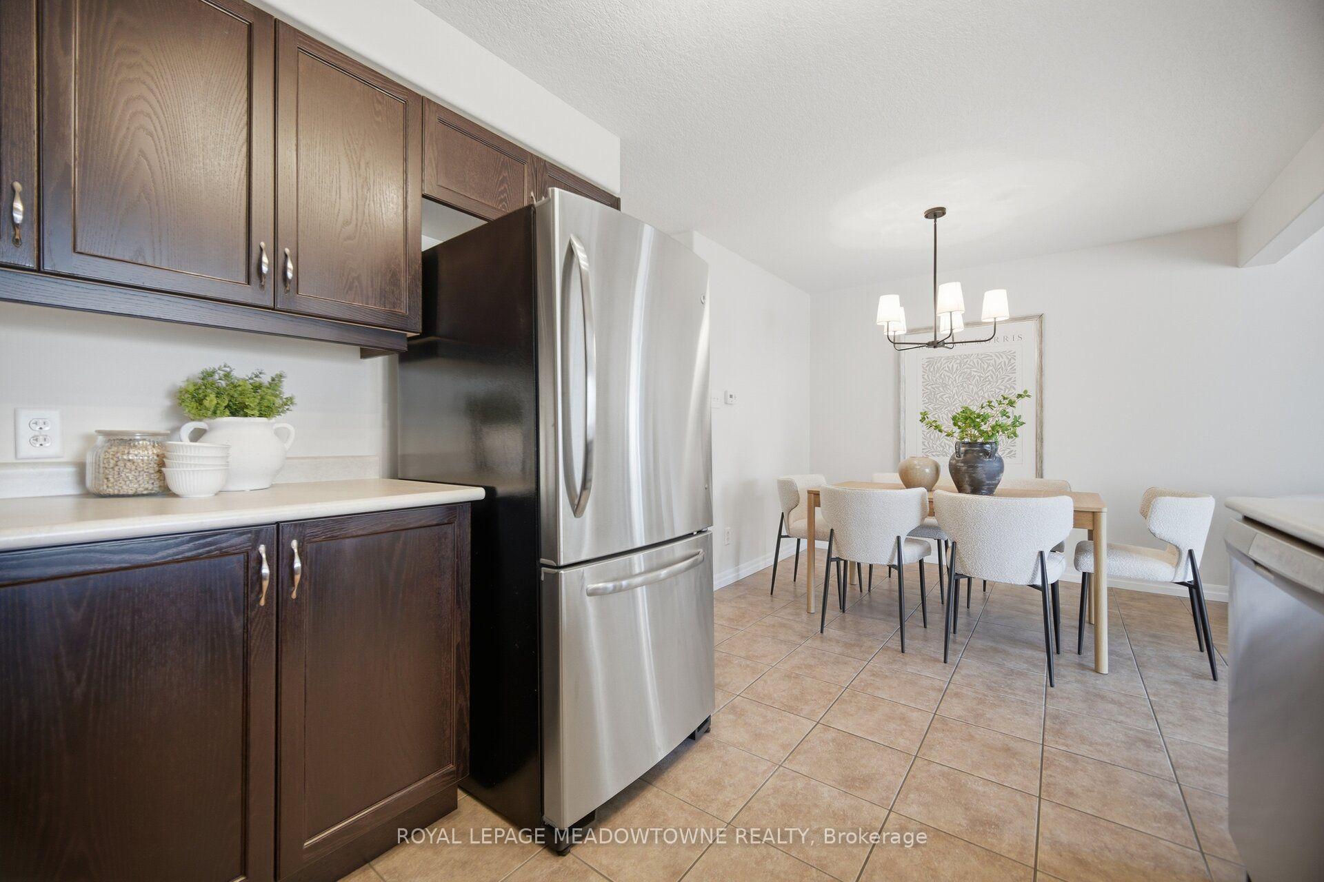 Photo 14 of 507 Windflower Crescent, Kitchener, Larentian West — HOMEH