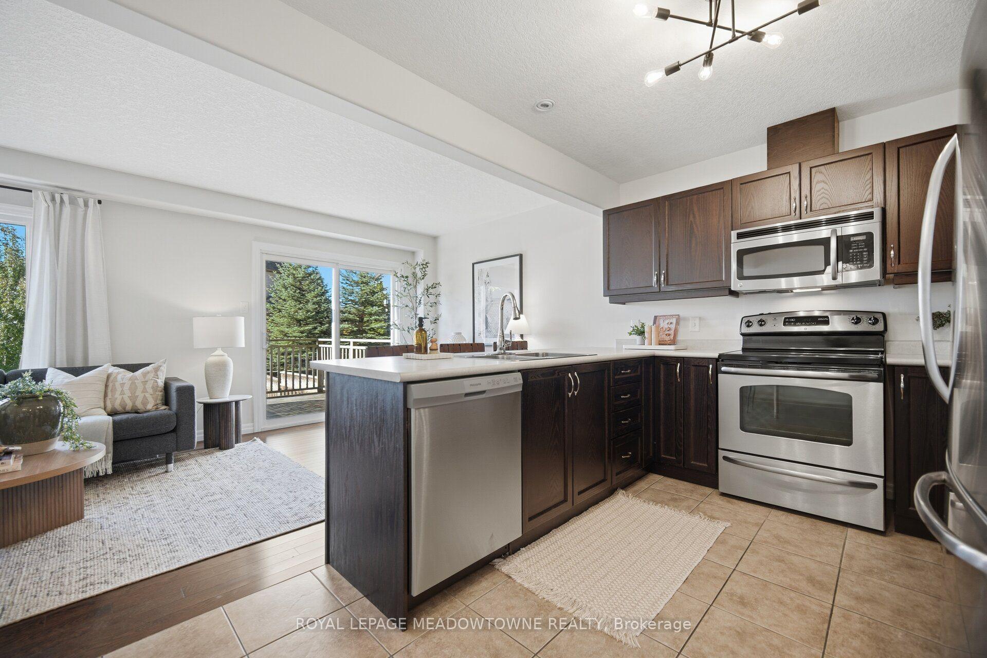 Photo 15 of 507 Windflower Crescent, Kitchener, Larentian West — HOMEH