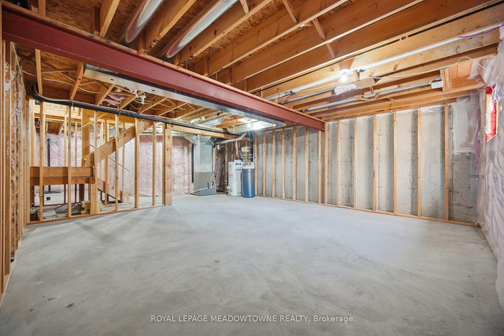 Photo 42 of 507 Windflower Crescent, Kitchener, Larentian West — HOMEH