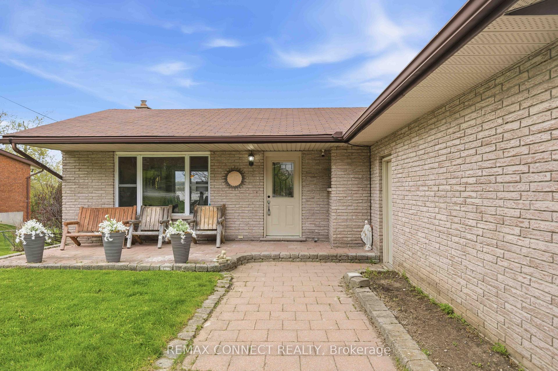 Photo 3 of 36 Helen Drive, Kawartha Lakes, Omemee — HOMEH