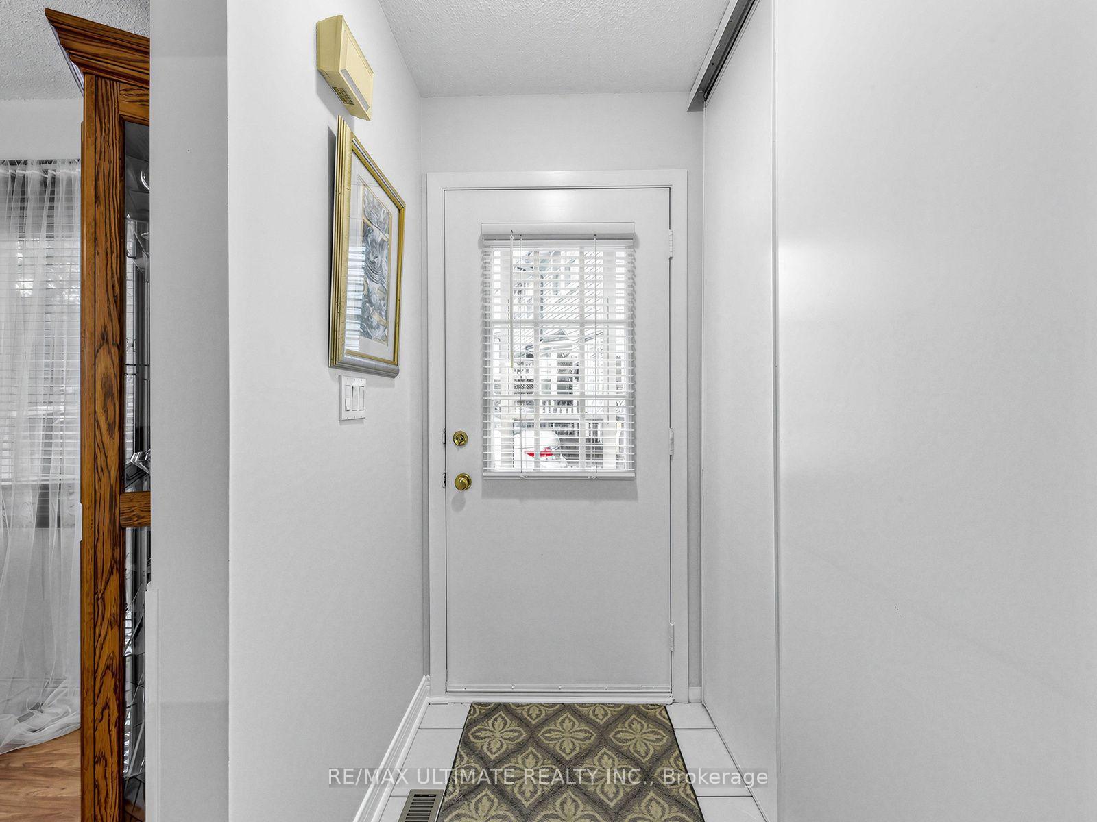 Photo 3 of 375 Calvert Court, Oshawa, Lakeview — HOMEH