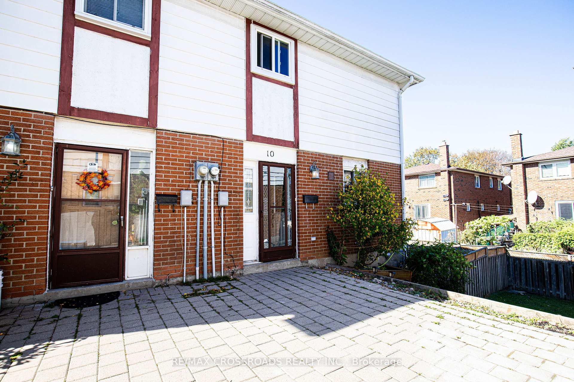 Photo 1 of Unit 23, 10 Bur Oak Way, North York, Glenfield-Jane Heights — HOMEH