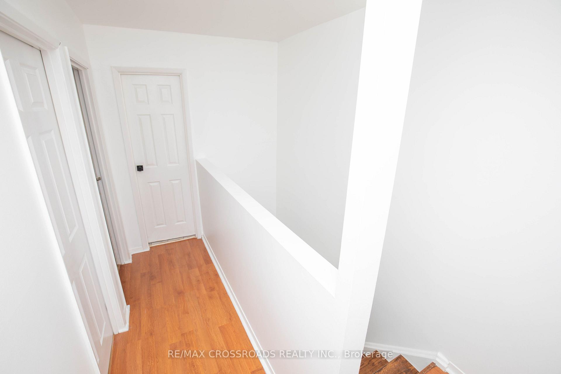 Photo 14 of Unit 23, 10 Bur Oak Way, North York, Glenfield-Jane Heights — HOMEH