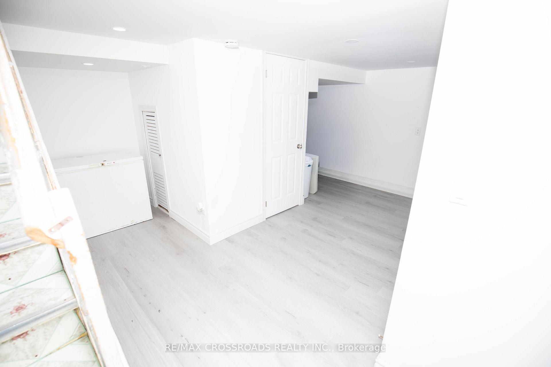 Photo 17 of Unit 23, 10 Bur Oak Way, North York, Glenfield-Jane Heights — HOMEH