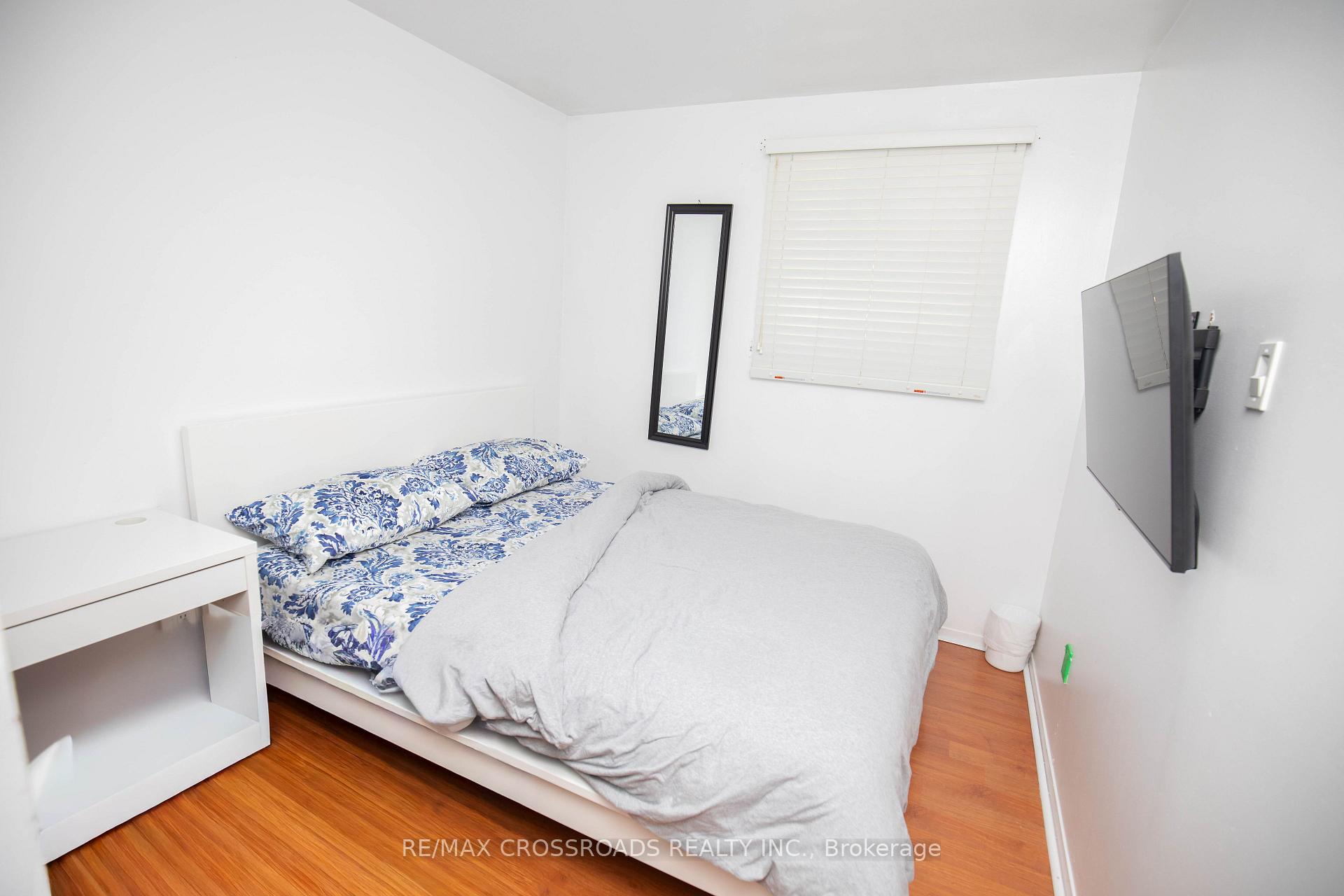 Photo 21 of Unit 23, 10 Bur Oak Way, North York, Glenfield-Jane Heights — HOMEH