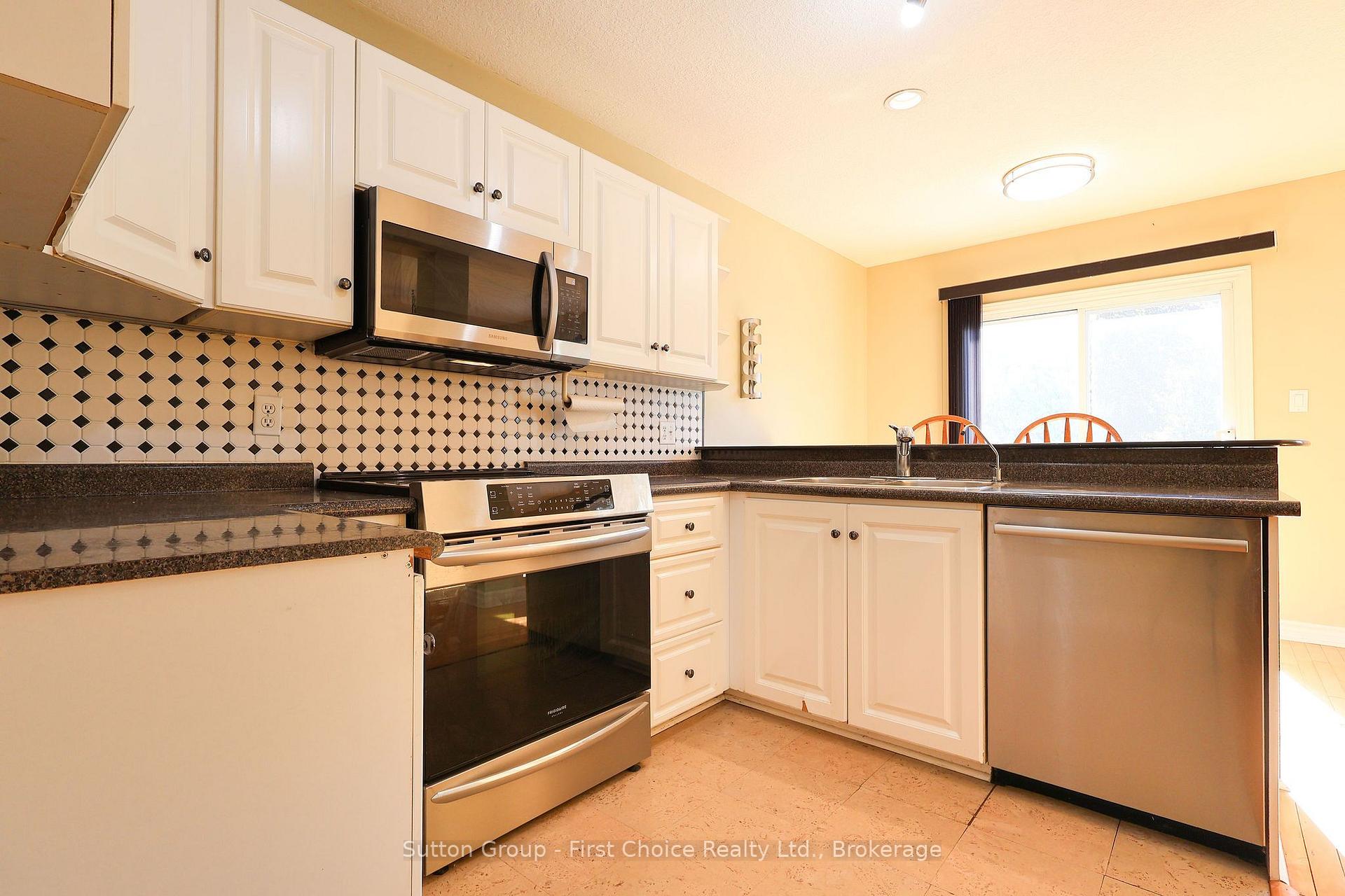 Photo 45 of 267 Norman Street, Stratford — HOMEH