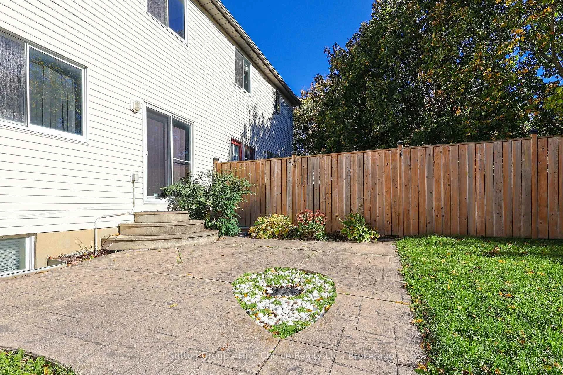 Photo 104 of 267 Norman Street, Stratford — HOMEH