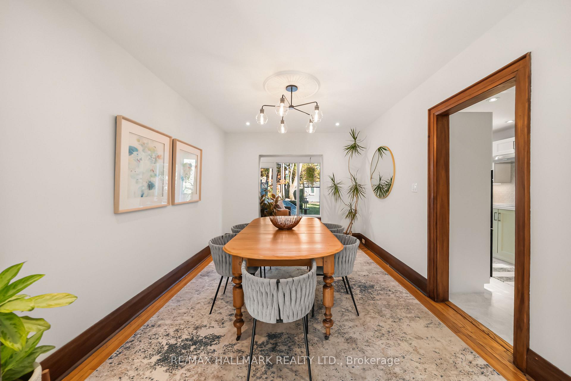 Photo 8 of 39 Thurston Road, Toronto, Mount Pleasant East — HOMEH