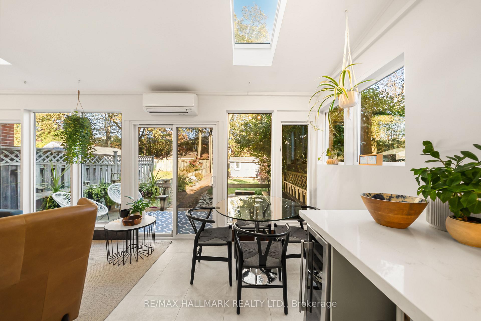 Photo 13 of 39 Thurston Road, Toronto, Mount Pleasant East — HOMEH