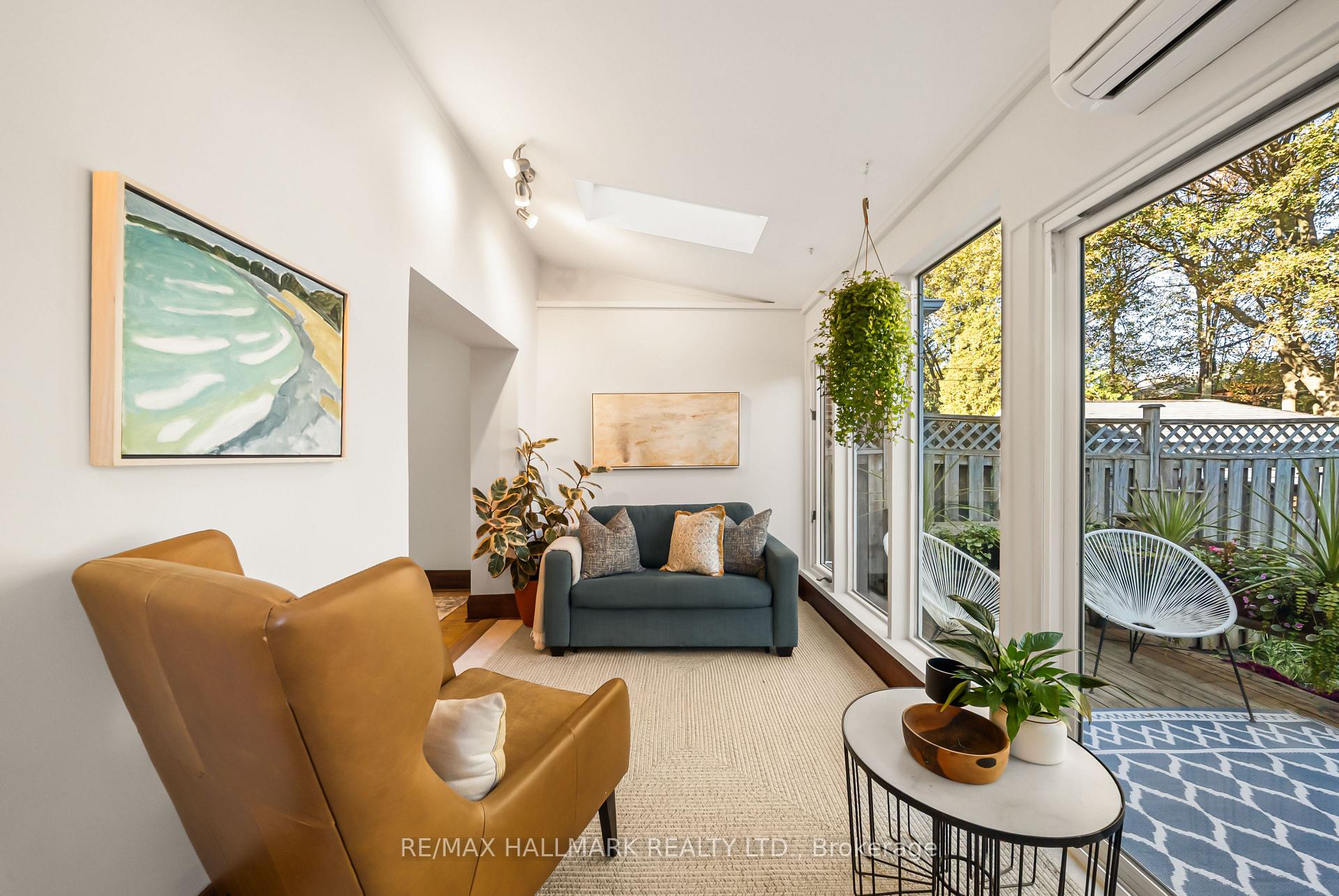 Photo 16 of 39 Thurston Road, Toronto, Mount Pleasant East — HOMEH