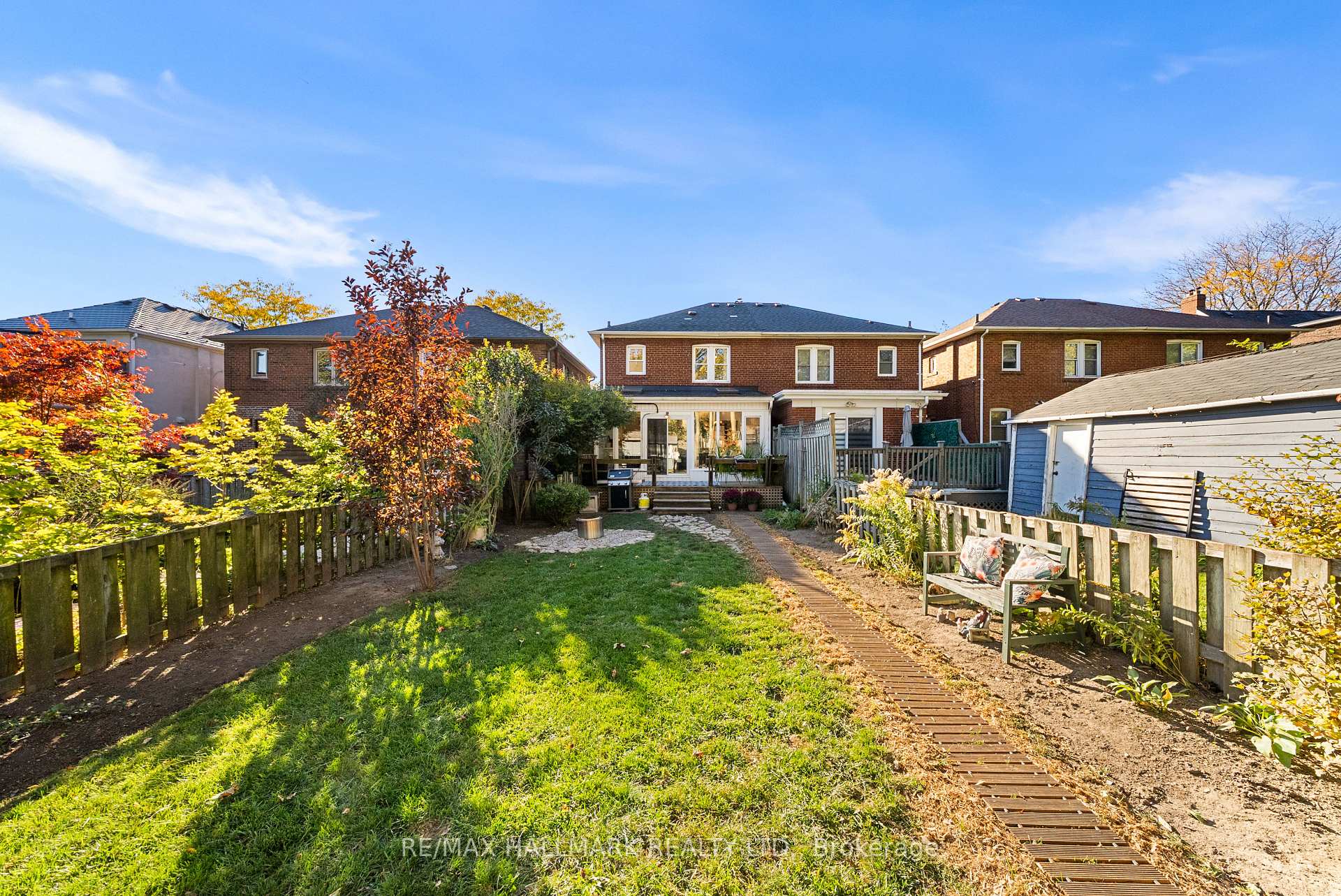 Photo 37 of 39 Thurston Road, Toronto, Mount Pleasant East — HOMEH