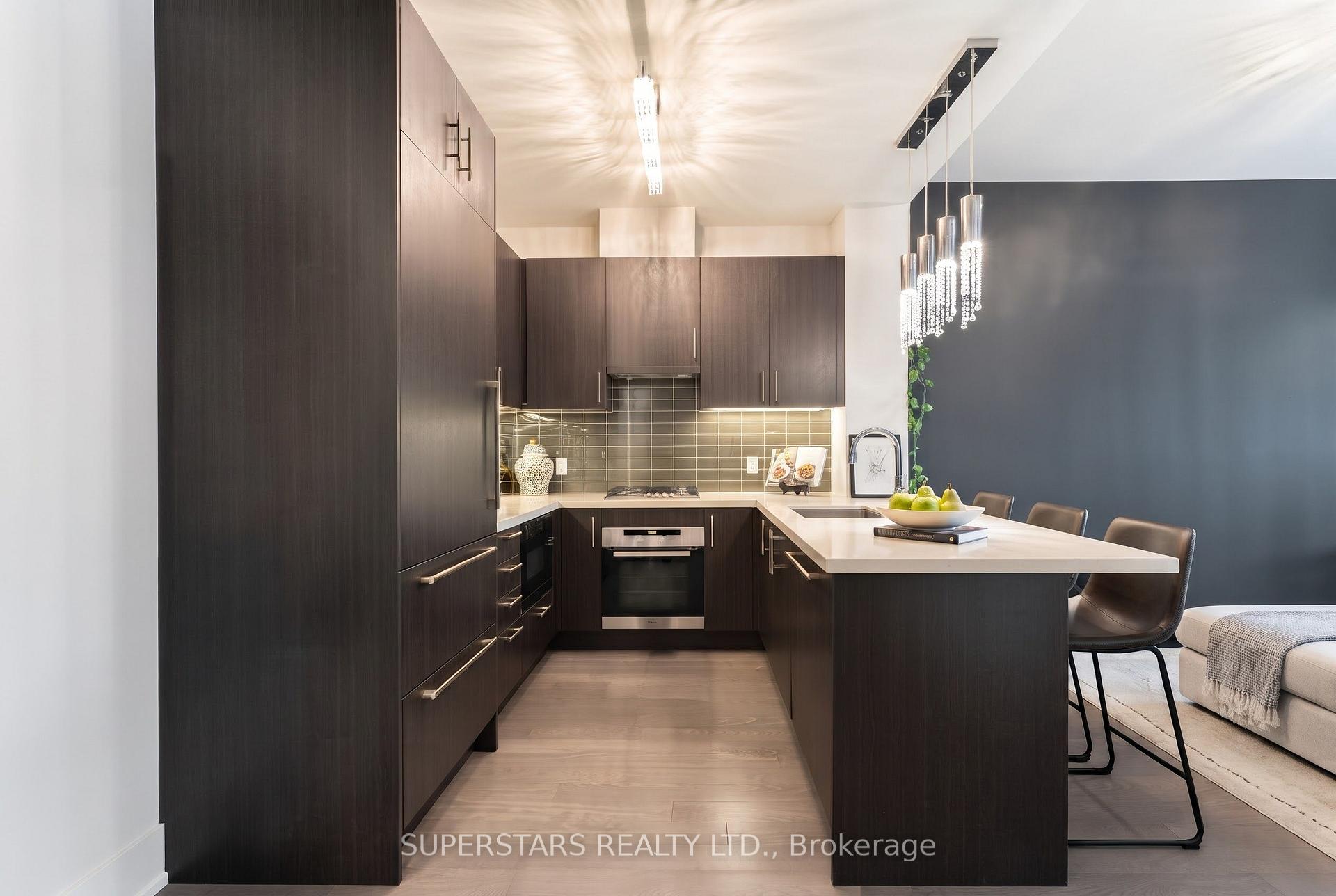 Photo 5 of Unit 821, 39 Queens Quay E, Toronto, Waterfront Communities — HOMEH