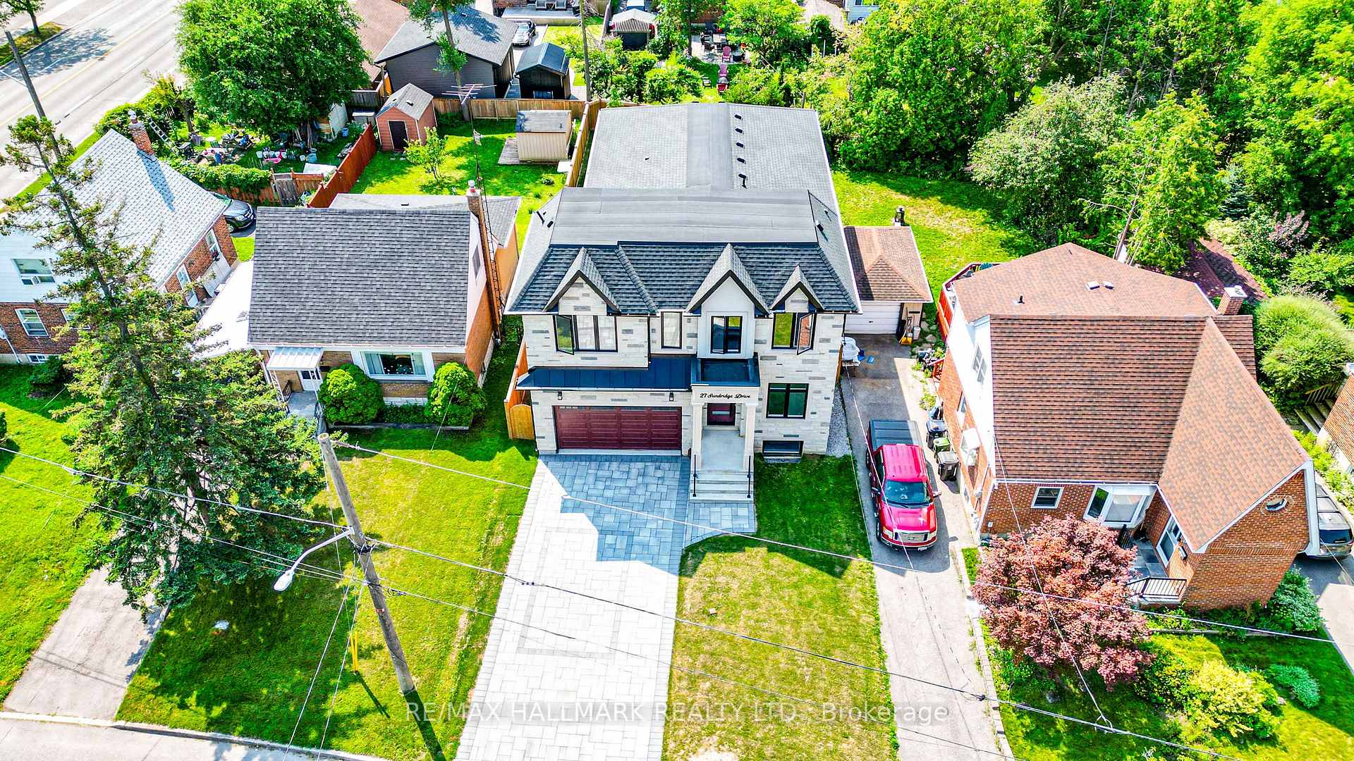 Photo 3 of 27 Sundridge Drive, Scarborough, Clairlea-Birchmount — HOMEH