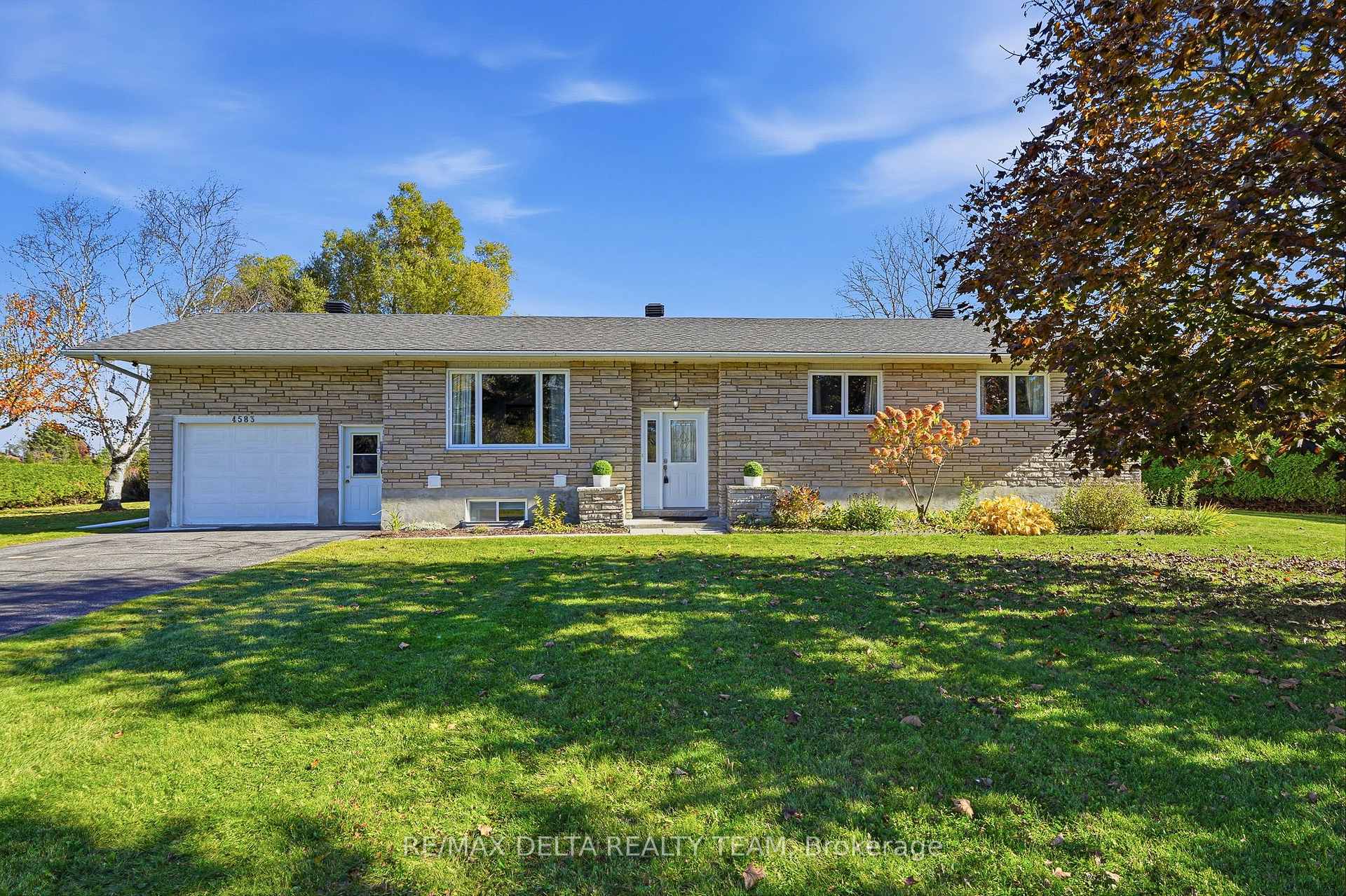 Photo 1 of 4583 Boundary Road, Ottawa, Vars & Area — HOMEH