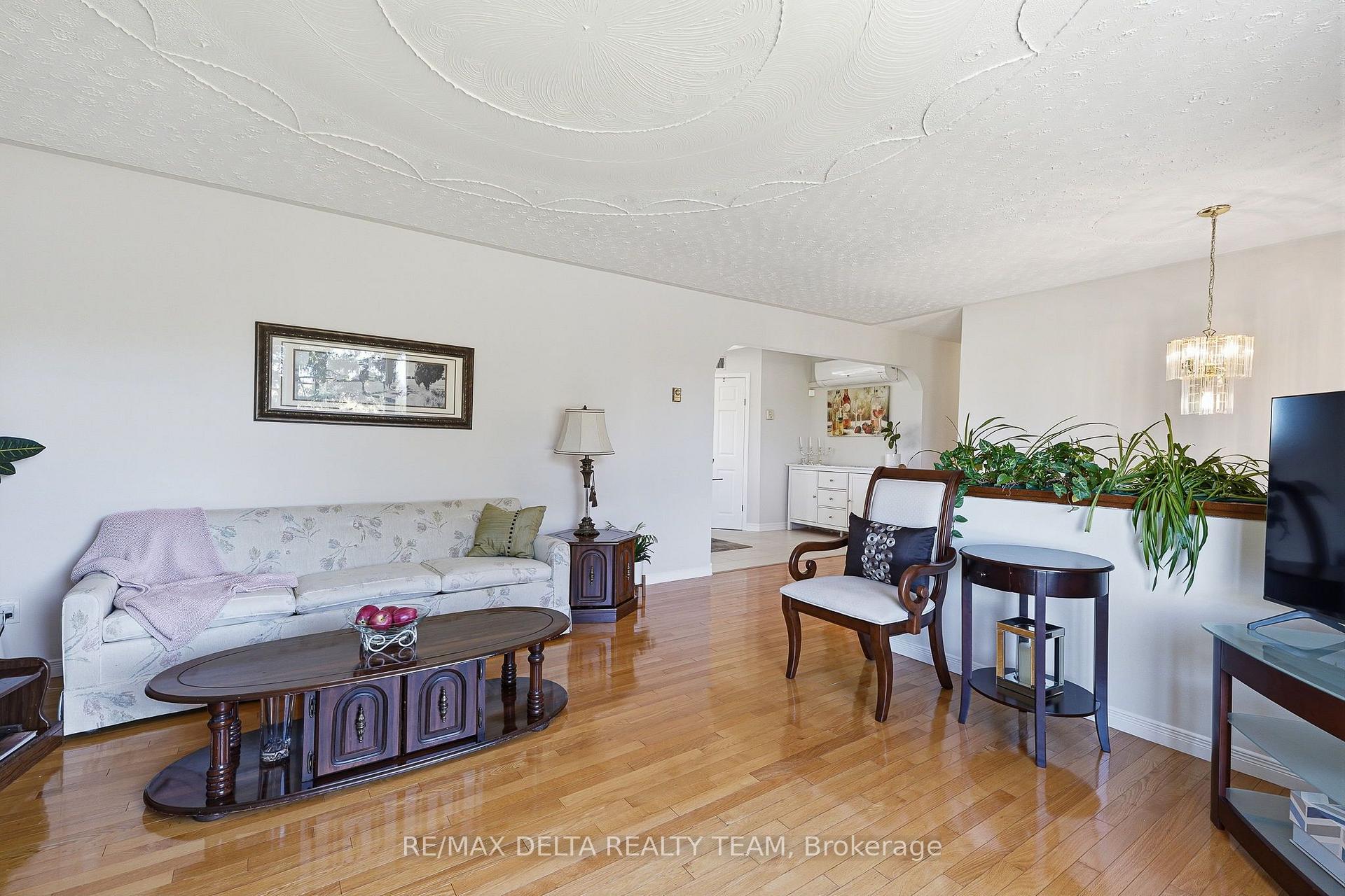 Photo 6 of 4583 Boundary Road, Ottawa, Vars & Area — HOMEH