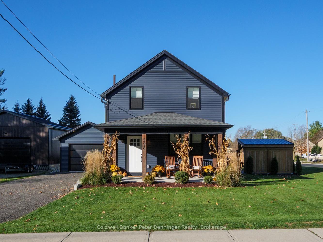 Photo of 298 Countess Street N