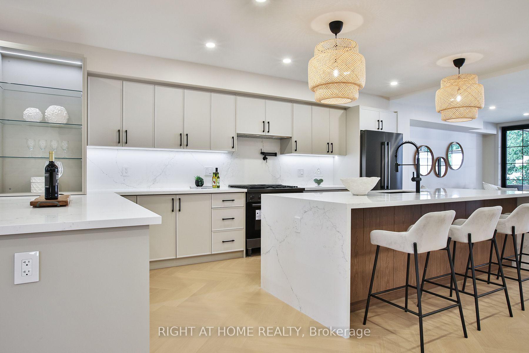 Photo 16 of 106 Eastbourne Avenue, Toronto, Yonge-Eglinton — HOMEH