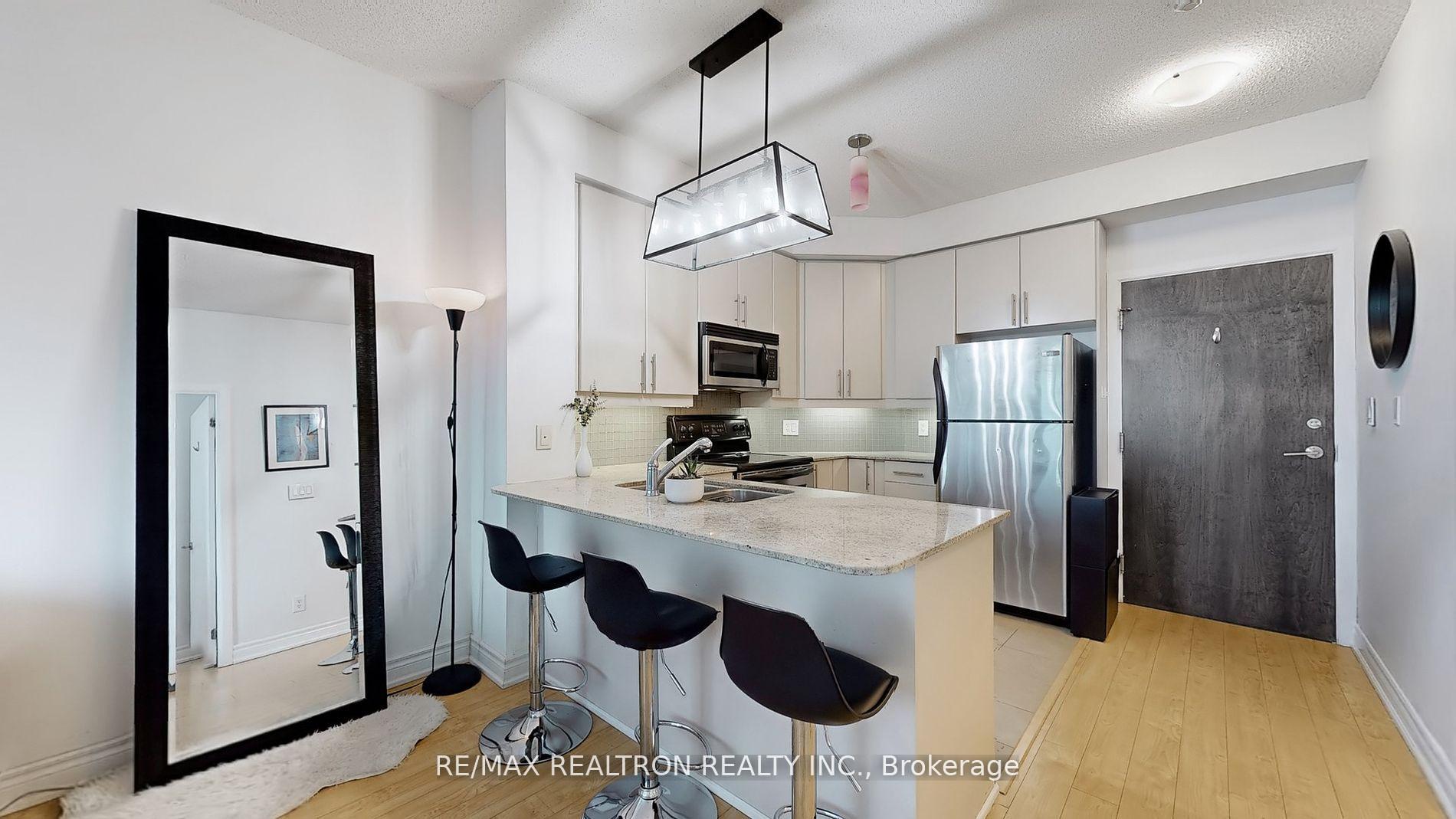 Photo 10 of Unit 2104, 18 Harbour Street, Toronto, Waterfront Communities — HOMEH