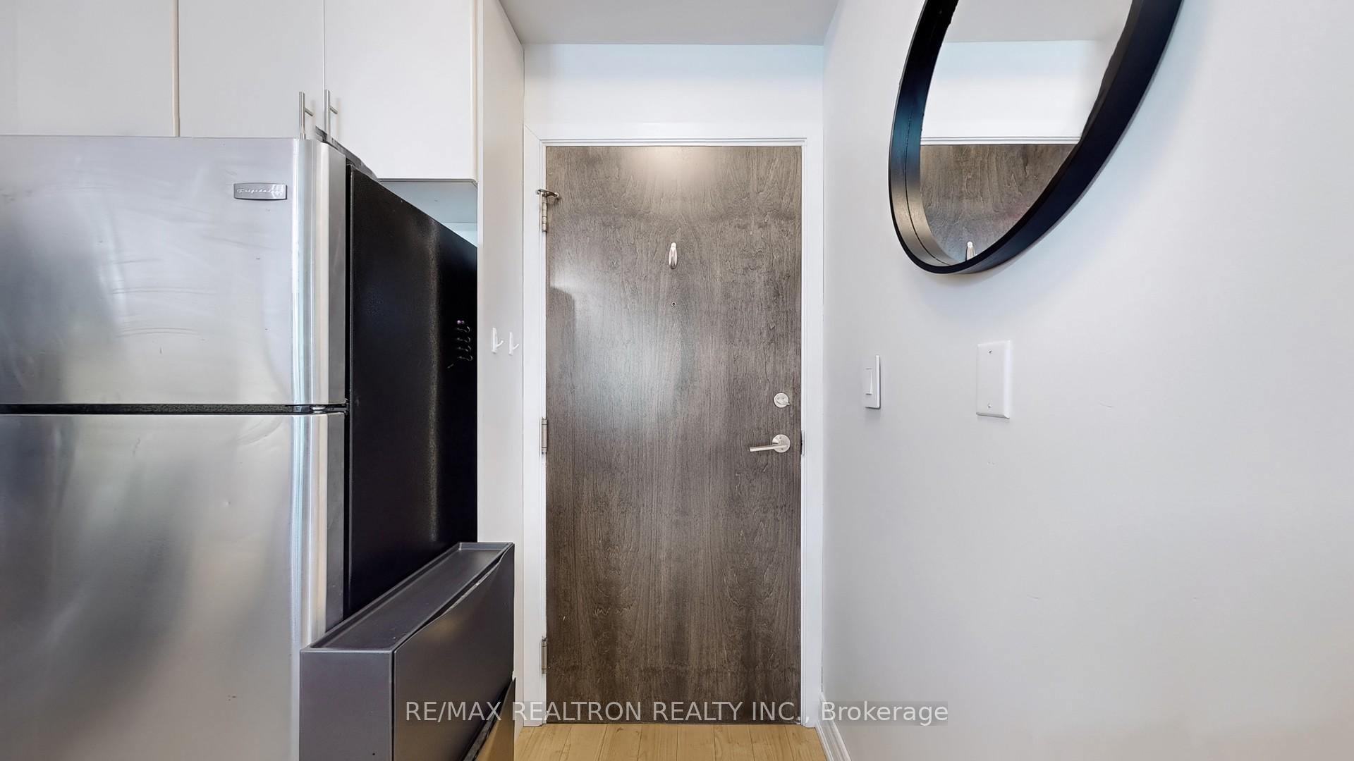 Photo 19 of Unit 2104, 18 Harbour Street, Toronto, Waterfront Communities — HOMEH
