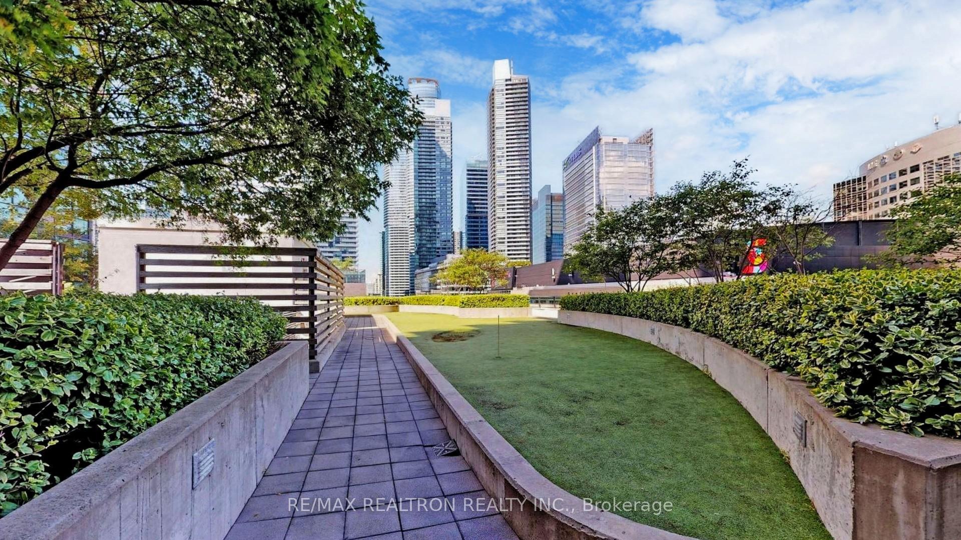 Photo 35 of Unit 2104, 18 Harbour Street, Toronto, Waterfront Communities — HOMEH