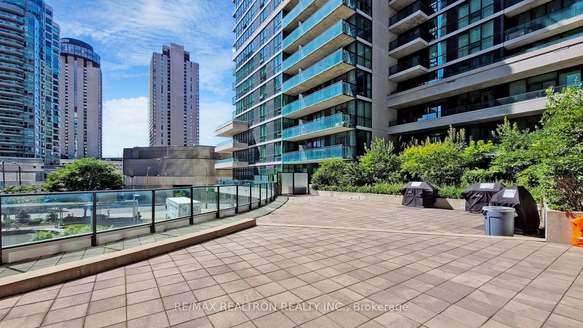 Photo 37 of Unit 2104, 18 Harbour Street, Toronto, Waterfront Communities — HOMEH