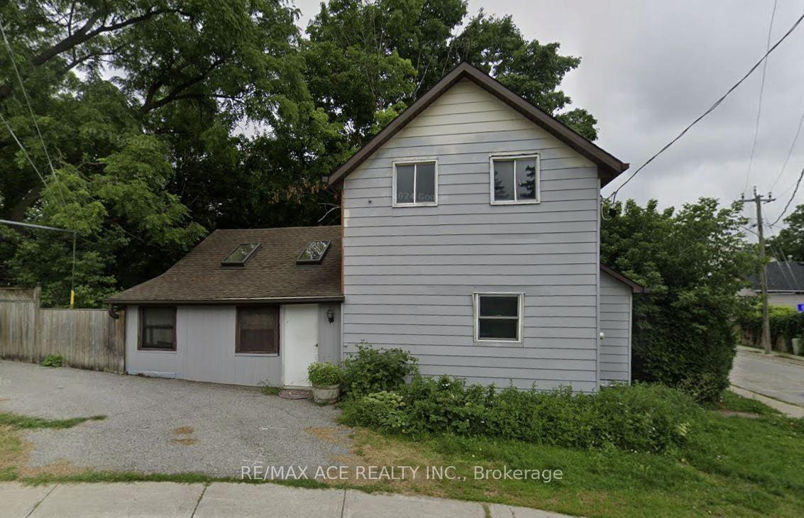 Photo of 419 Millard Avenue