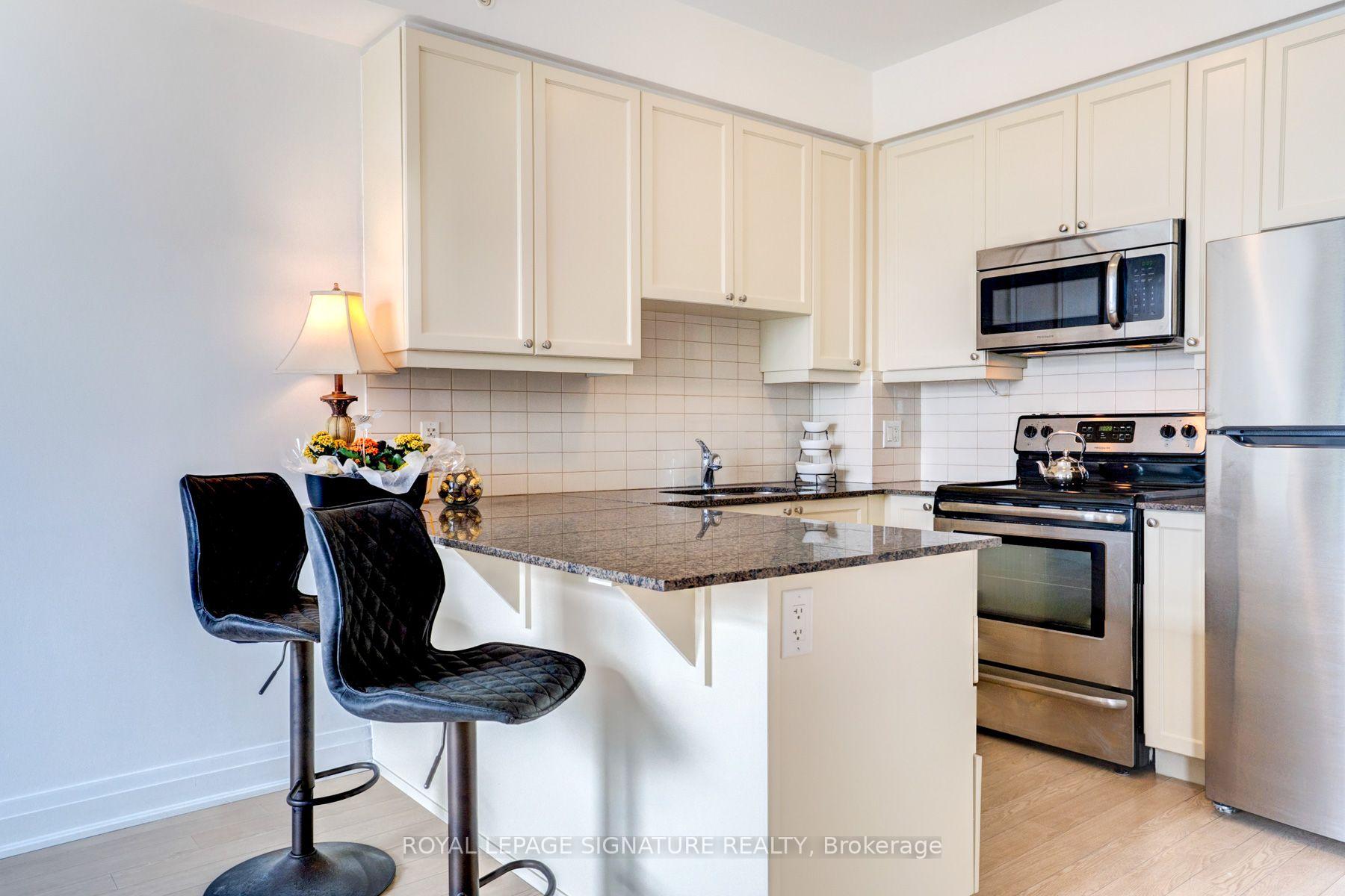 Photo 6 of Unit 714, 24 Woodstream Boulevard, Vaughan, Vaughan Grove — HOMEH