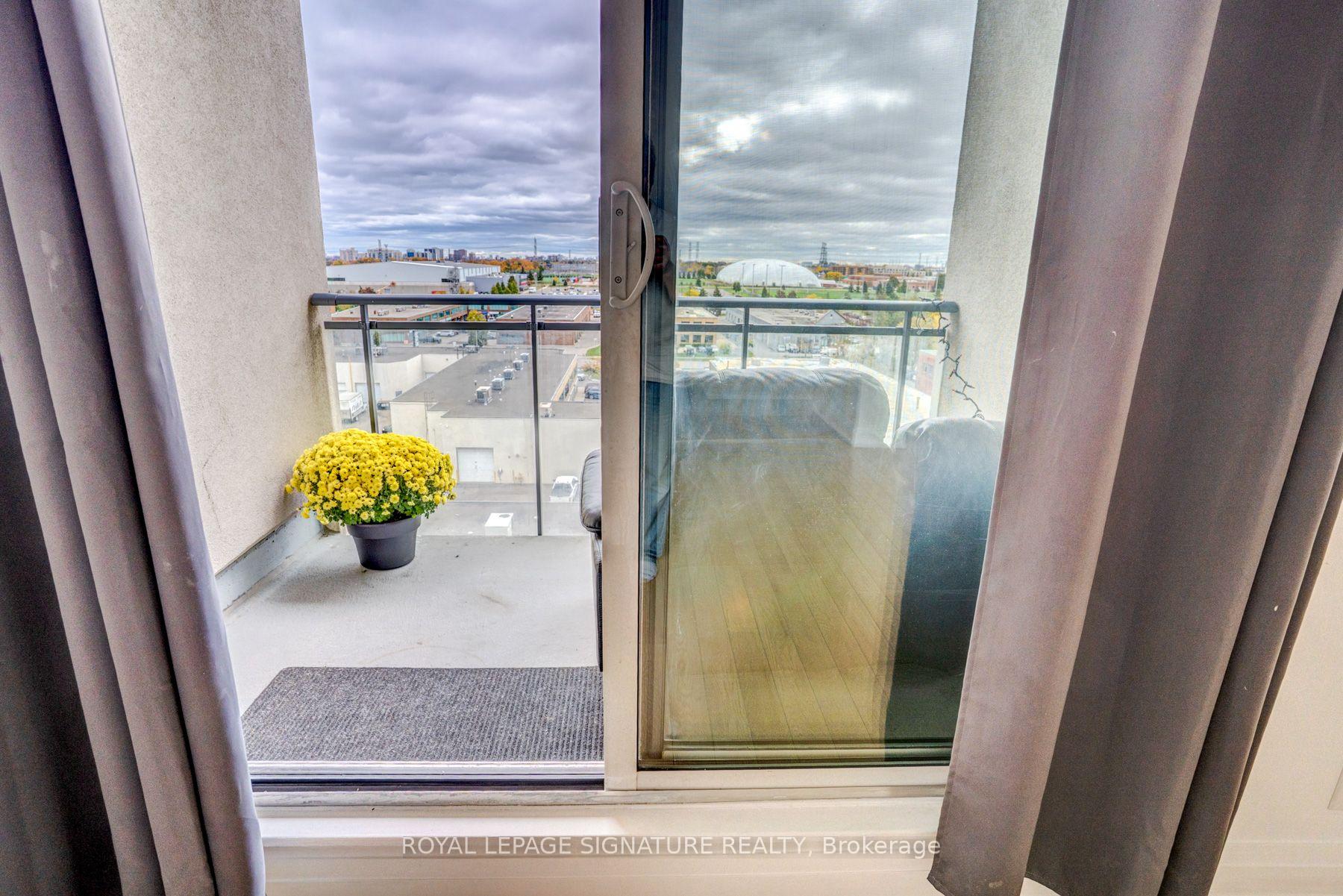Photo 16 of Unit 714, 24 Woodstream Boulevard, Vaughan, Vaughan Grove — HOMEH