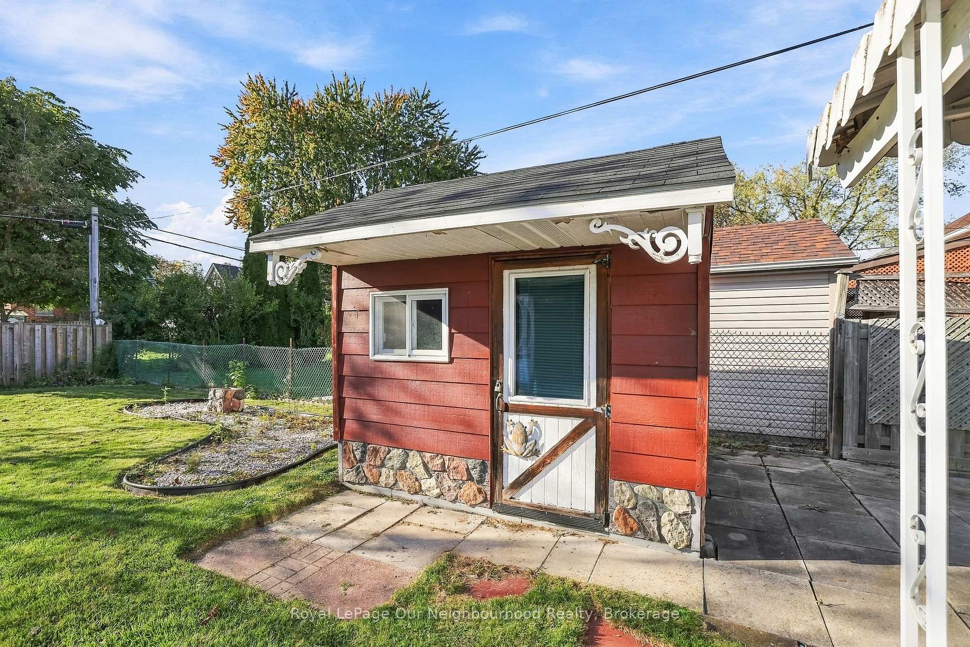 Photo 34 of 868 Grierson Street, Oshawa, Centennial — HOMEH