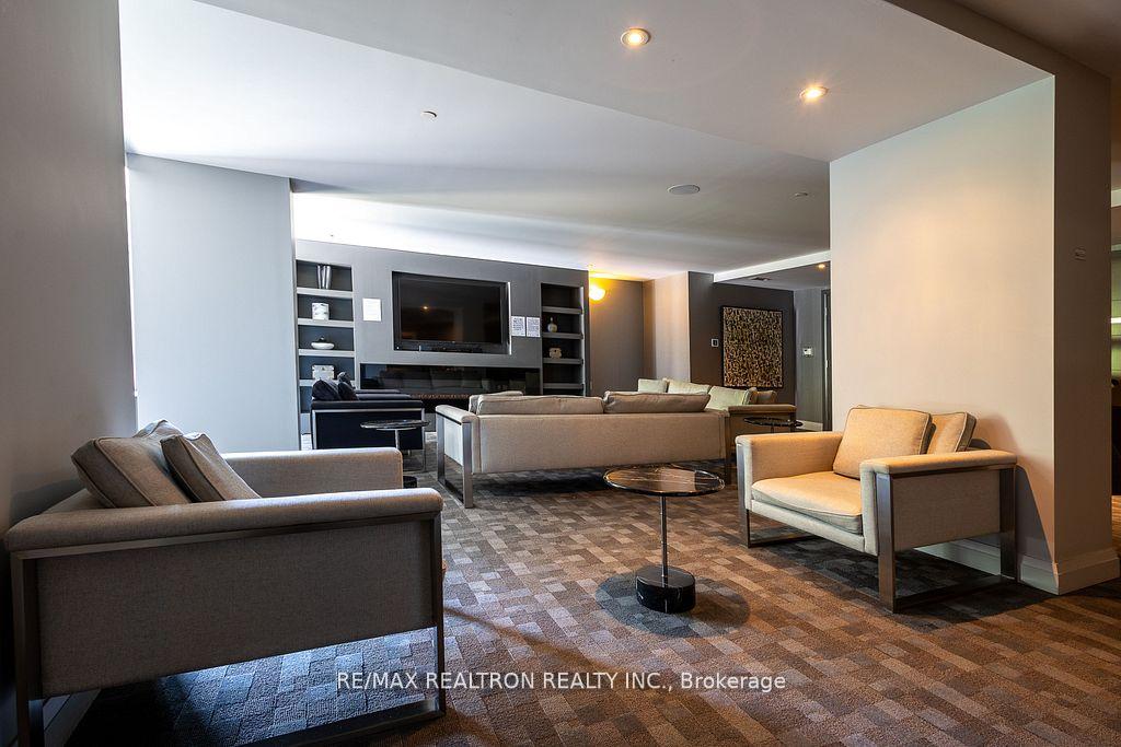 Photo 43 of Unit 1712, 525 Adelaide Street W, Toronto, Waterfront Communities — HOMEH