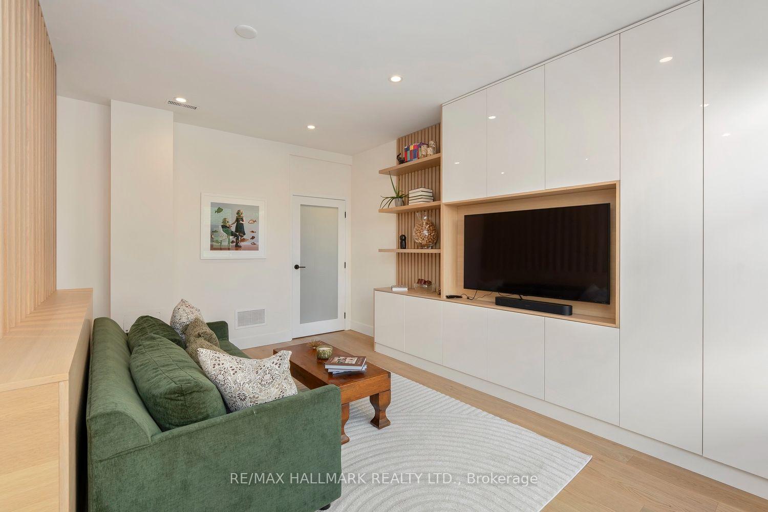 Photo 16 of Unit 4, 39 Dekoven Mews, Toronto, Dovercourt-Wallace Emerson-Junction — HOMEH