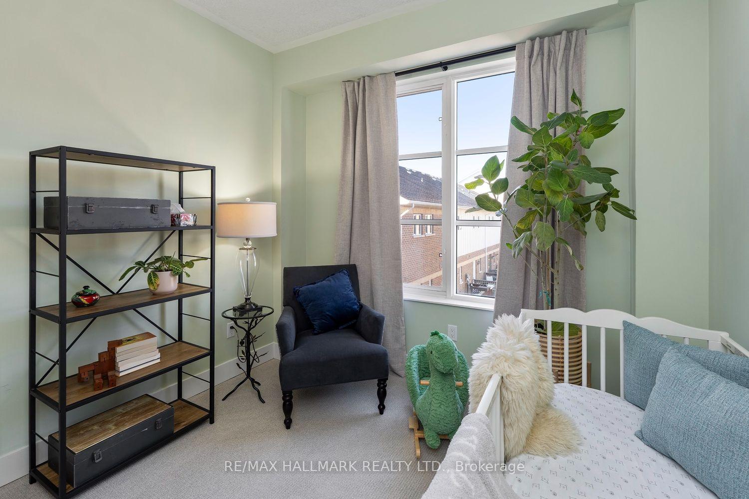 Photo 24 of Unit 4, 39 Dekoven Mews, Toronto, Dovercourt-Wallace Emerson-Junction — HOMEH